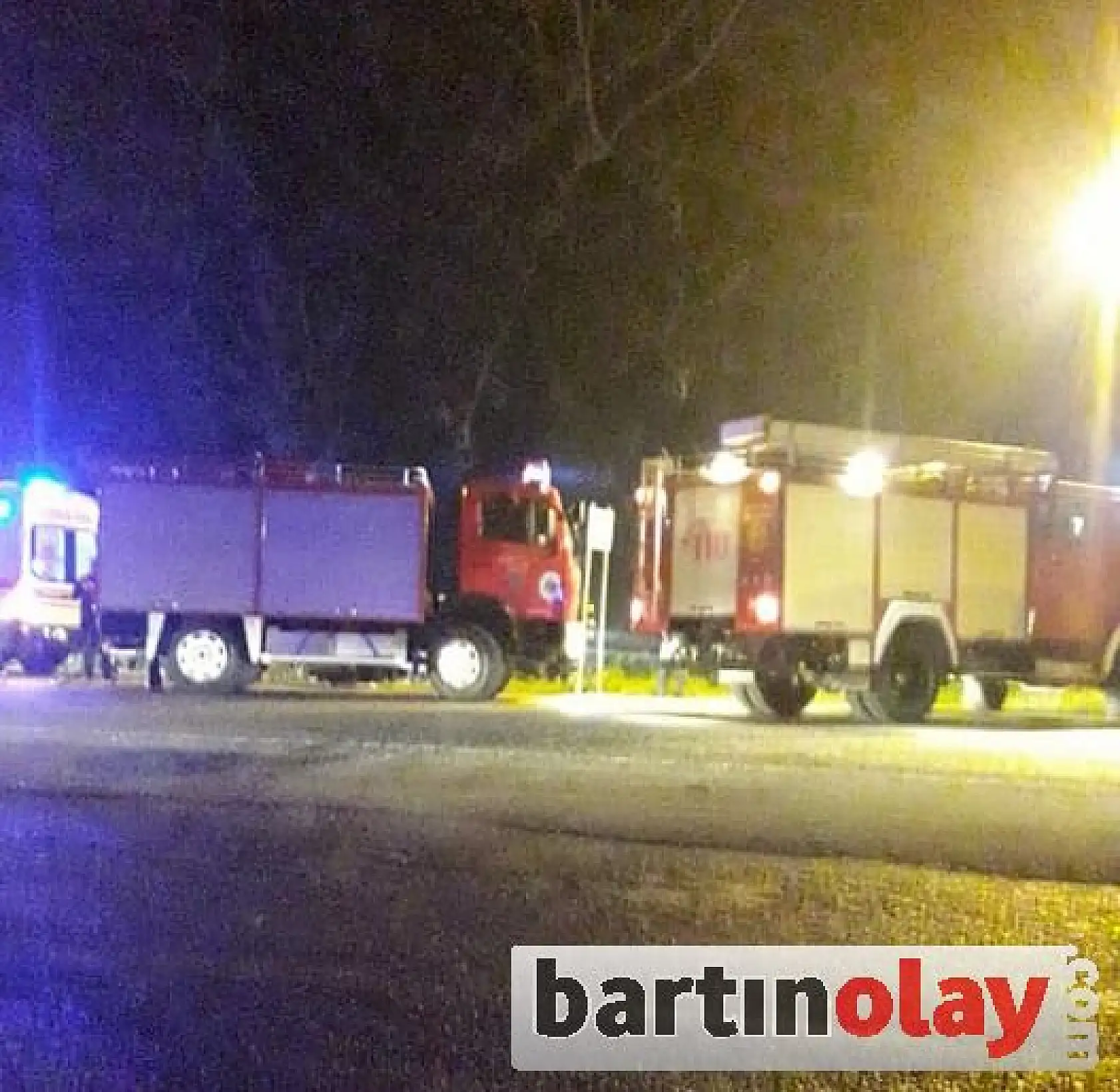 Yolcu otobüsü ile otomobil çarpıştı