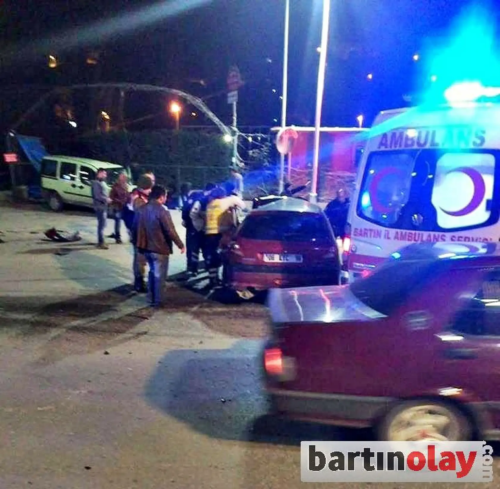 Aşırı hız ve alkol kazaya yol açtı, 3 yaralı