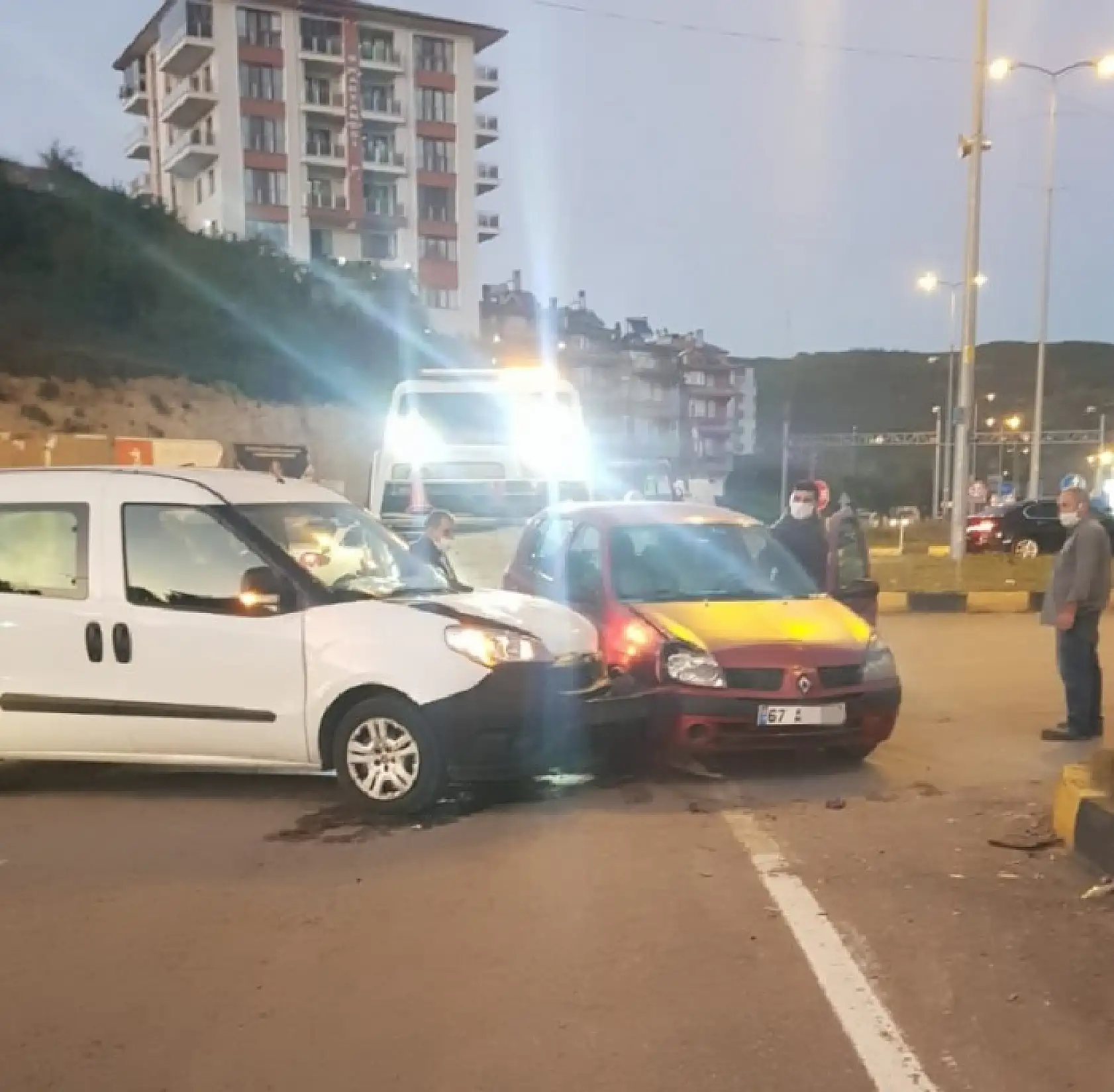 Bu kavşakta kazalar devam ediyor