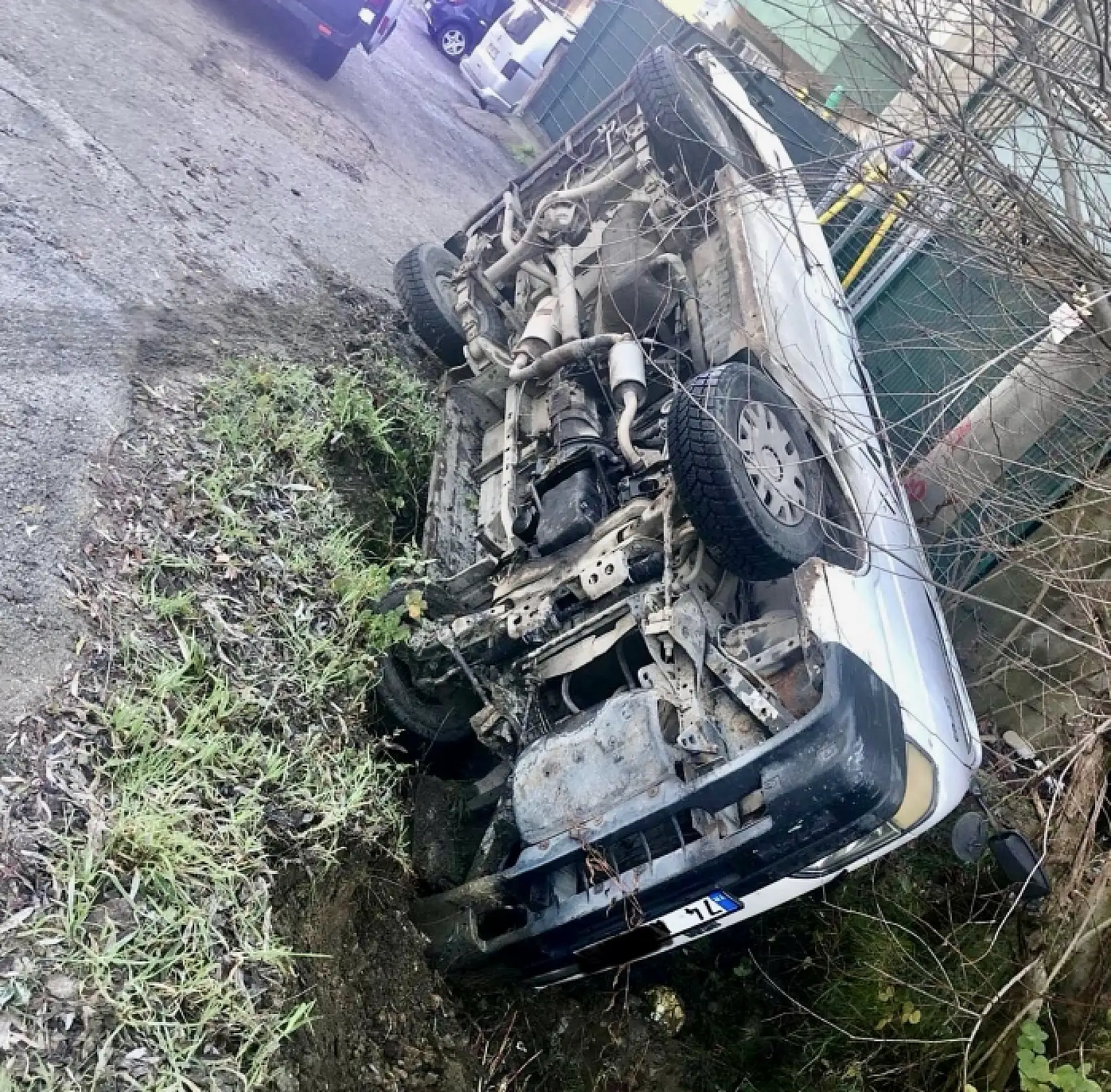 Kontrolden çıkarak devrildi