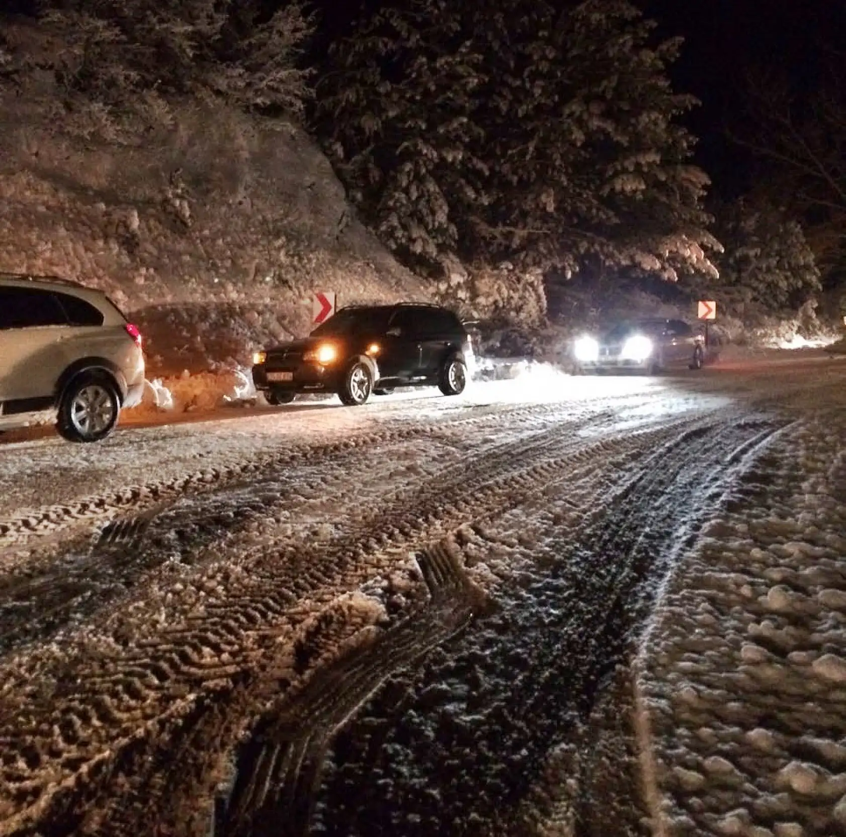Kayan Tır ulaşımı aksattı