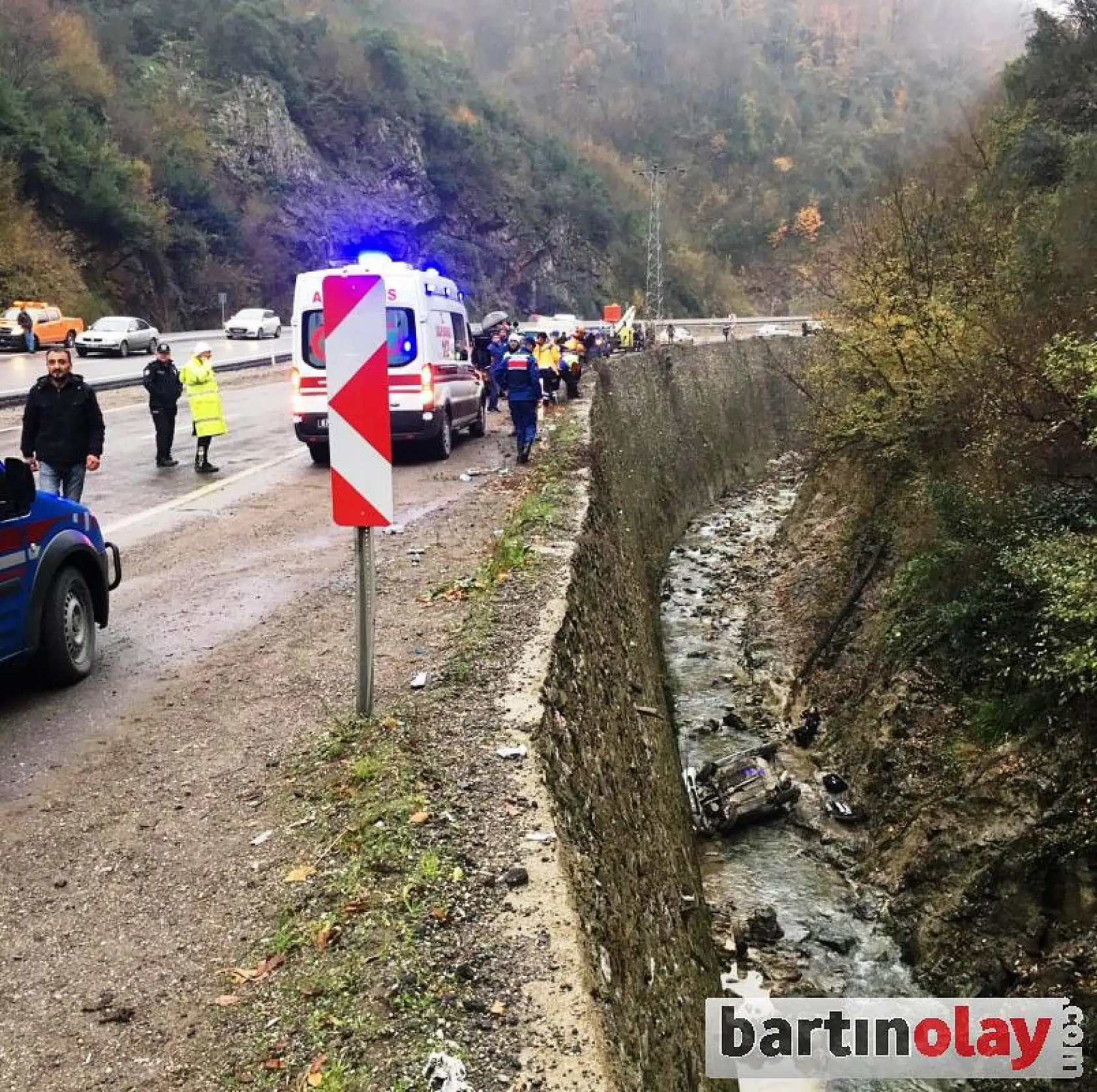 Feci kazada anne öldü, oğlu yaralandı