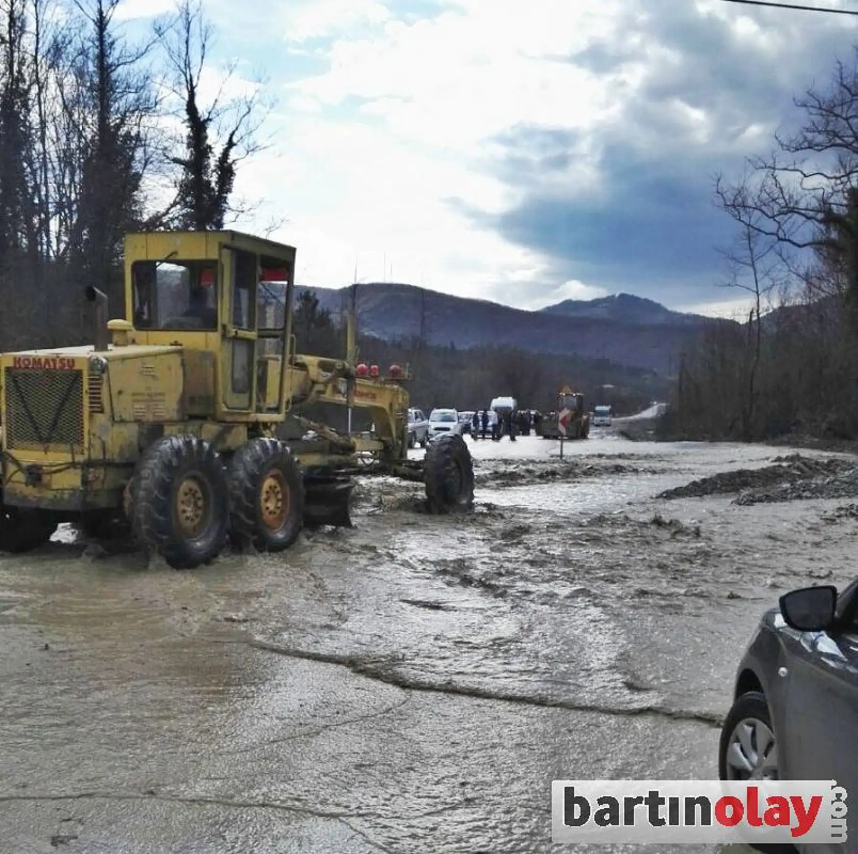 Ulus - Abdipaşa karayolunda su taşkını