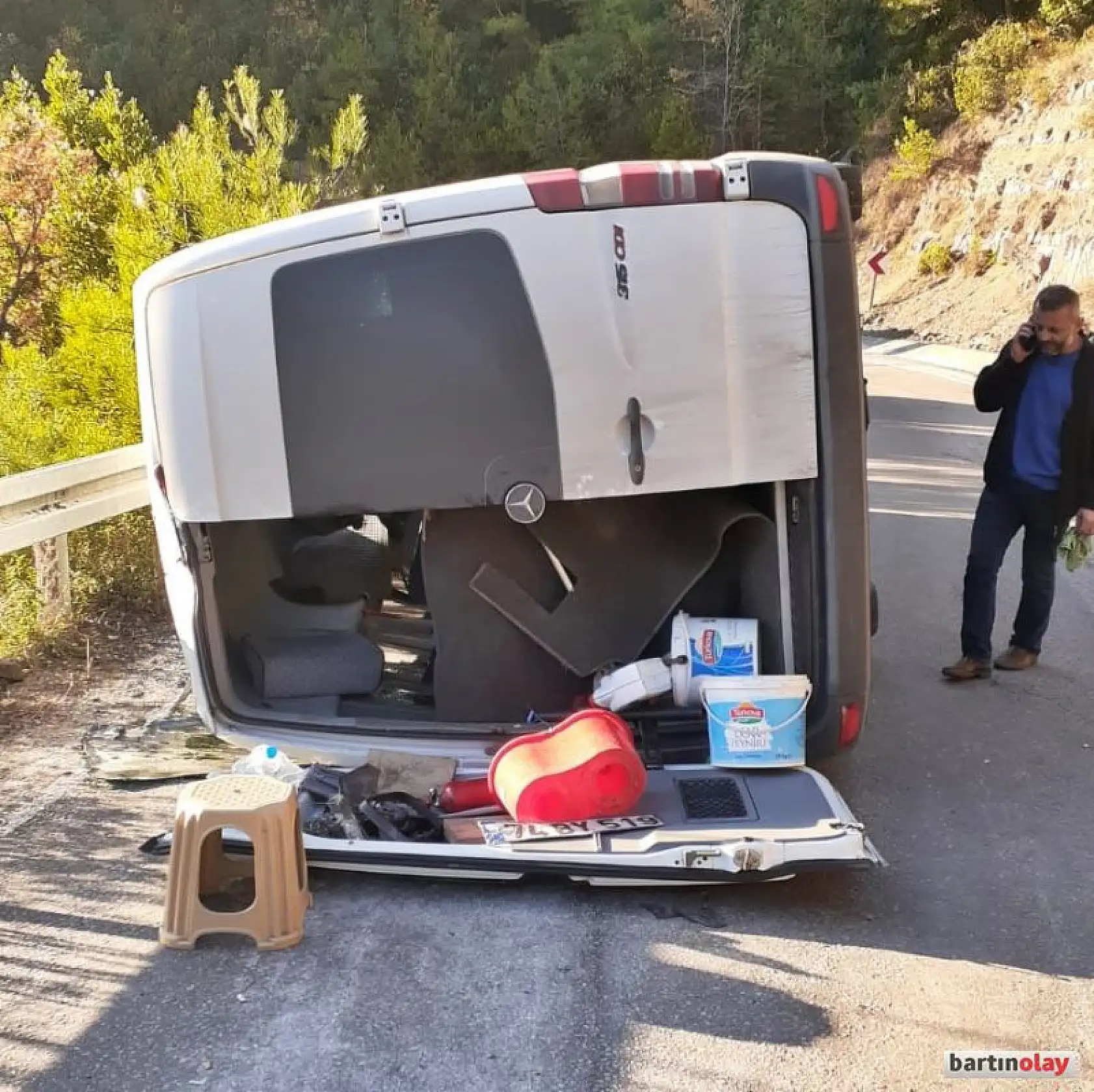 İşi servisi devrildi