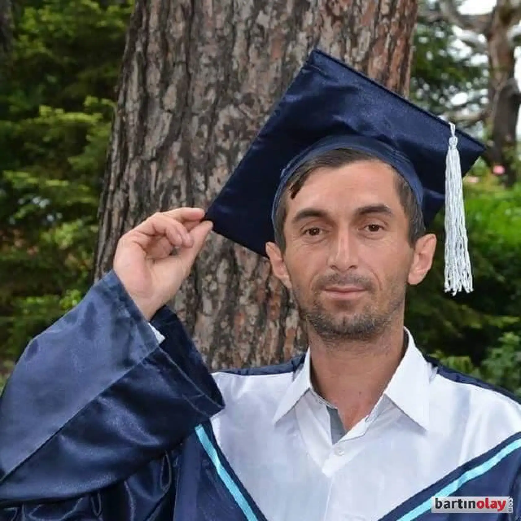 Cadde ortasında silahla vuruldu