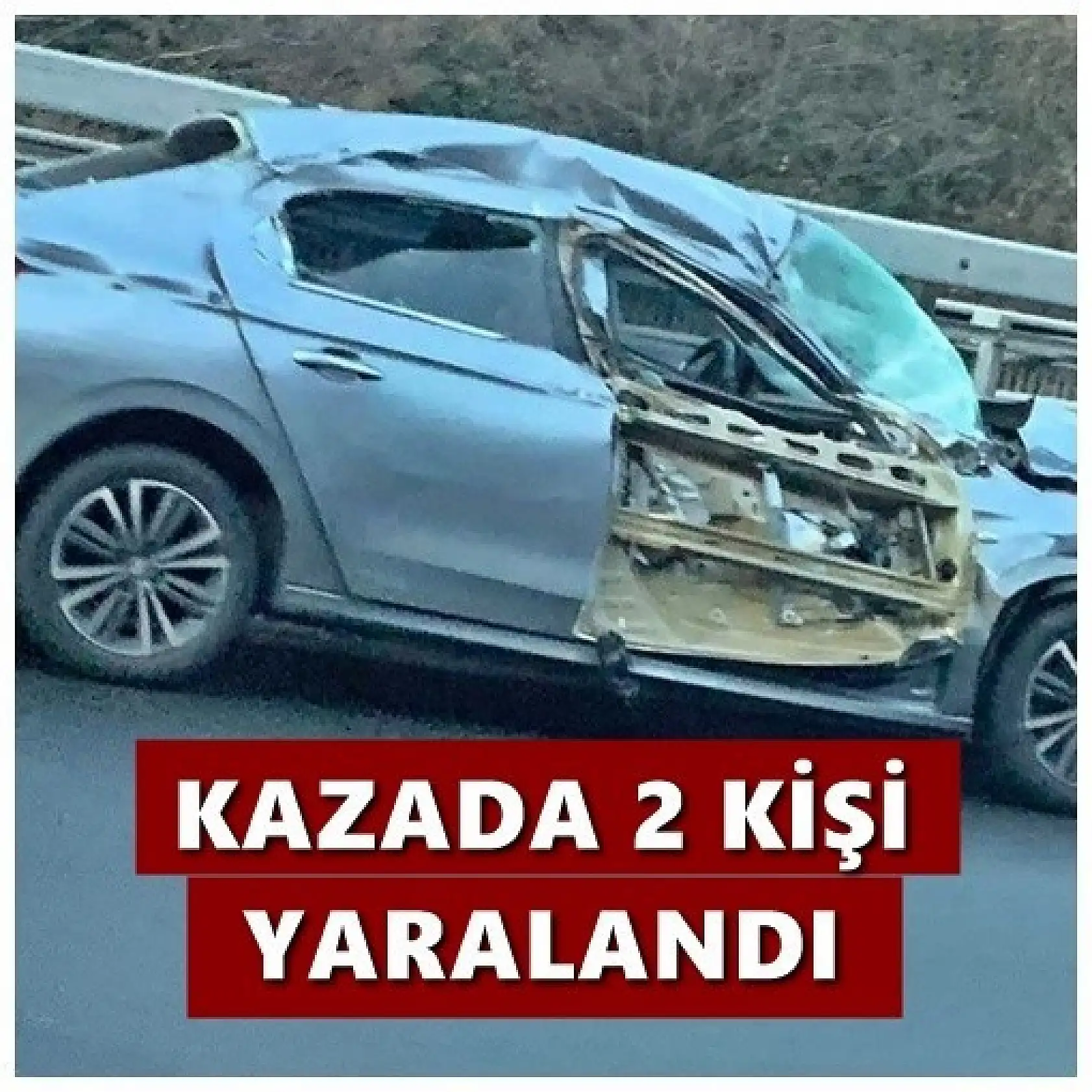 Tomruk yüklü tır kaza yaptı