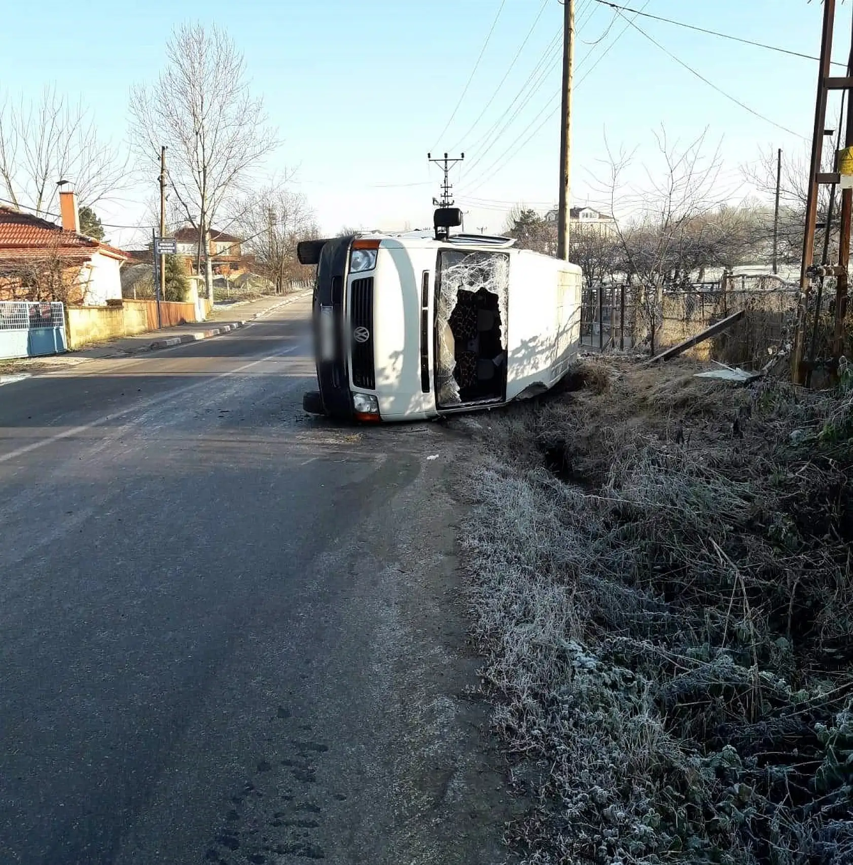Buzlu yollarda kayan kayana