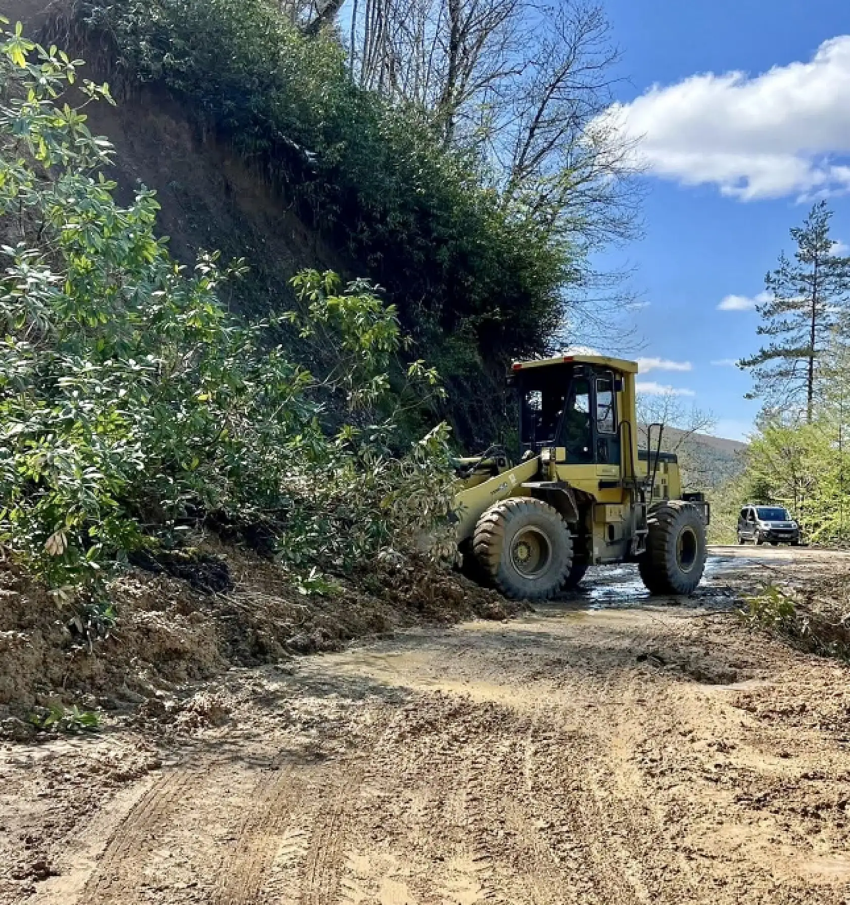 5 köyde heyelan yolları kapattı