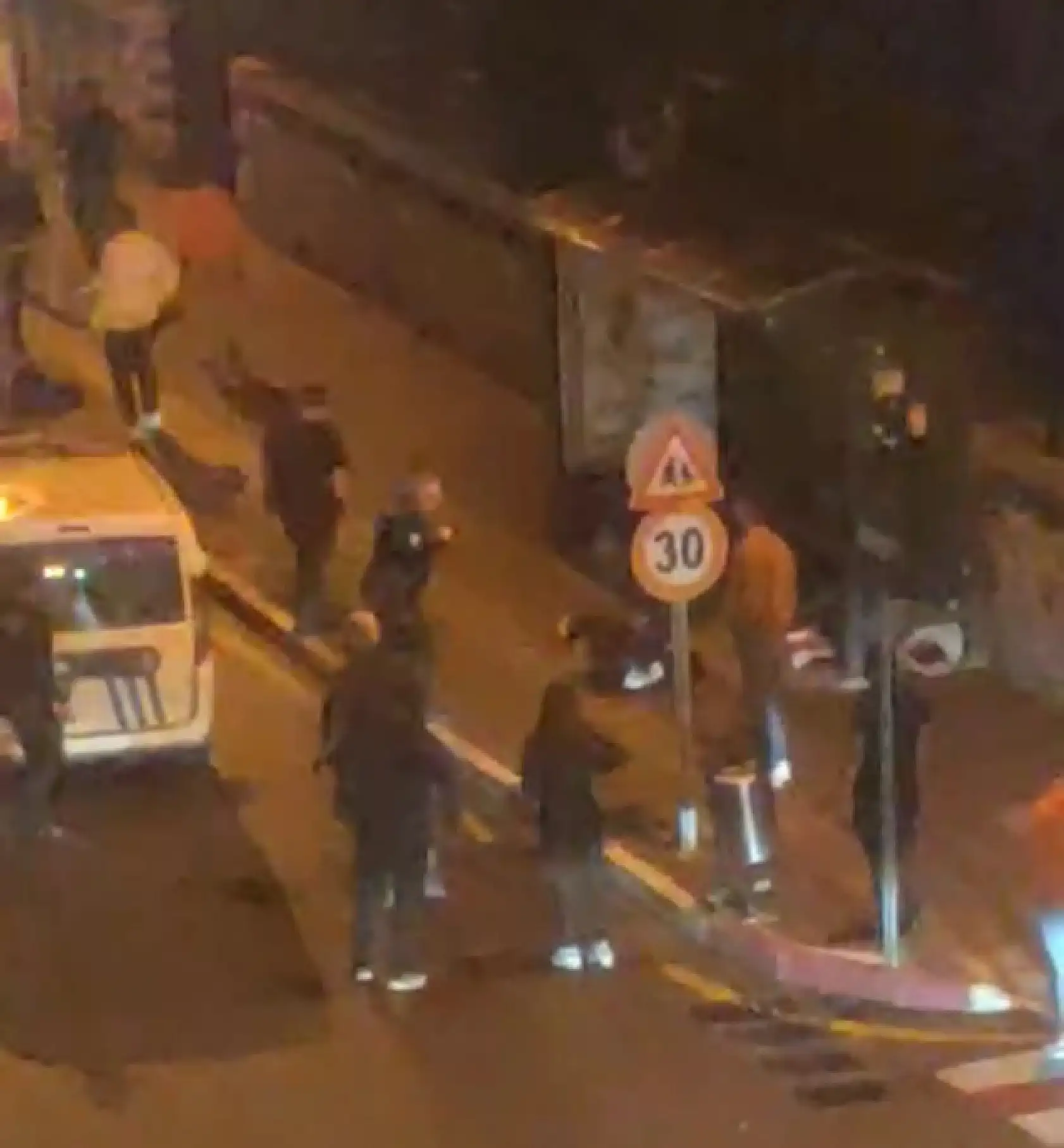 Hendekyanı caddesinde kavga çıktı