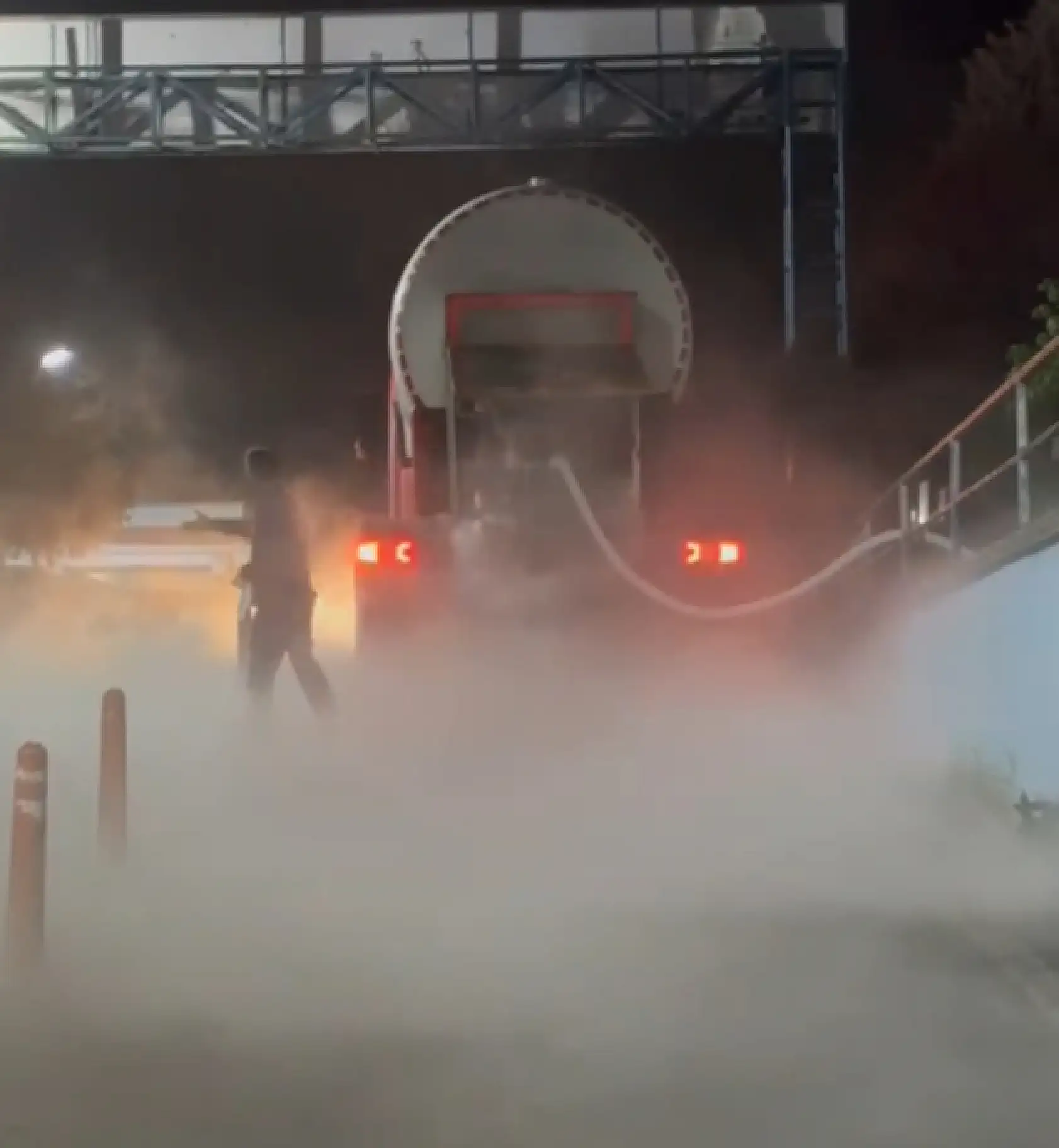 Hastane önünde hareketli dakikalar