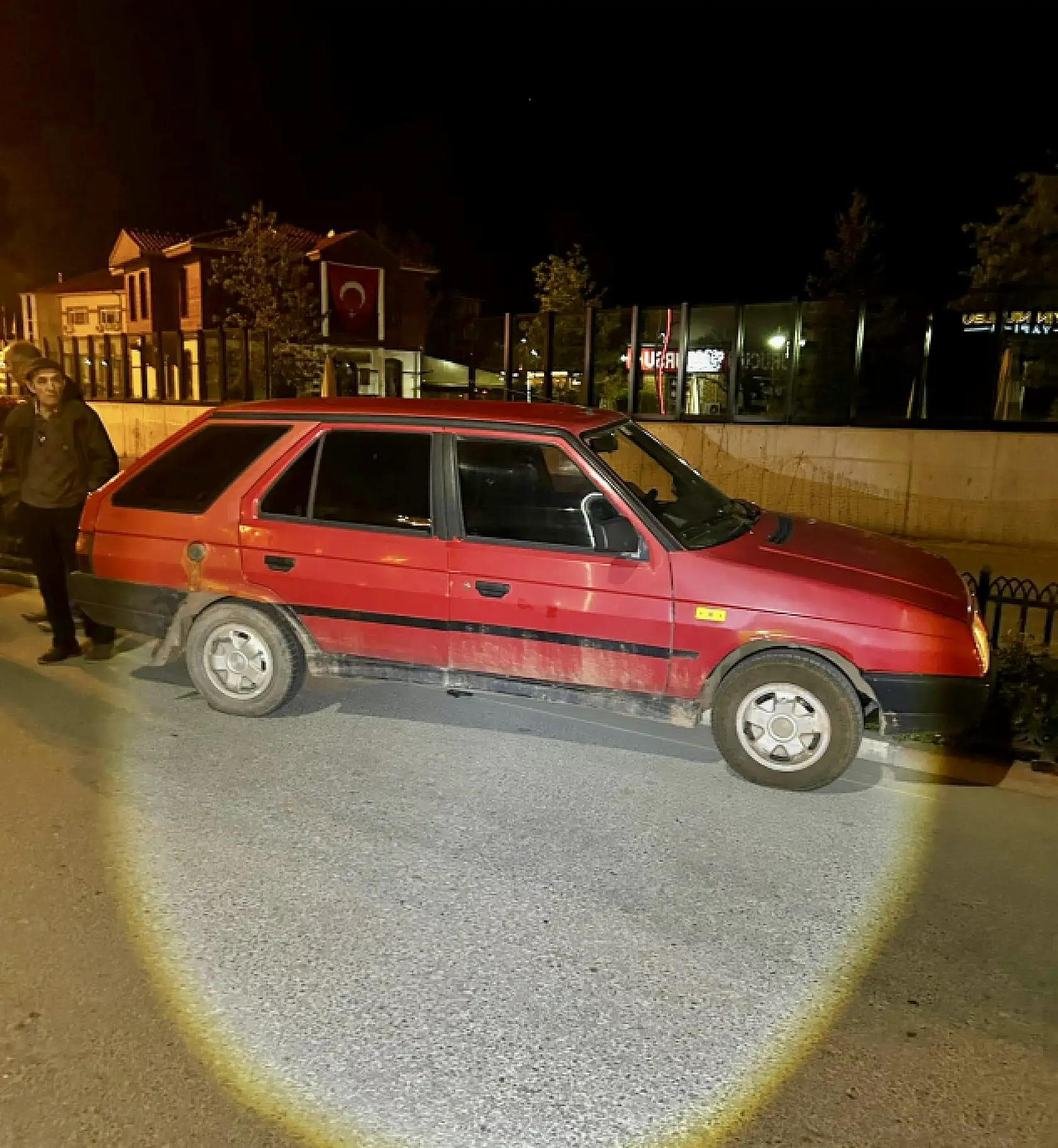 Orta refüje çıktı, polisi uzun süre uğraştırdı