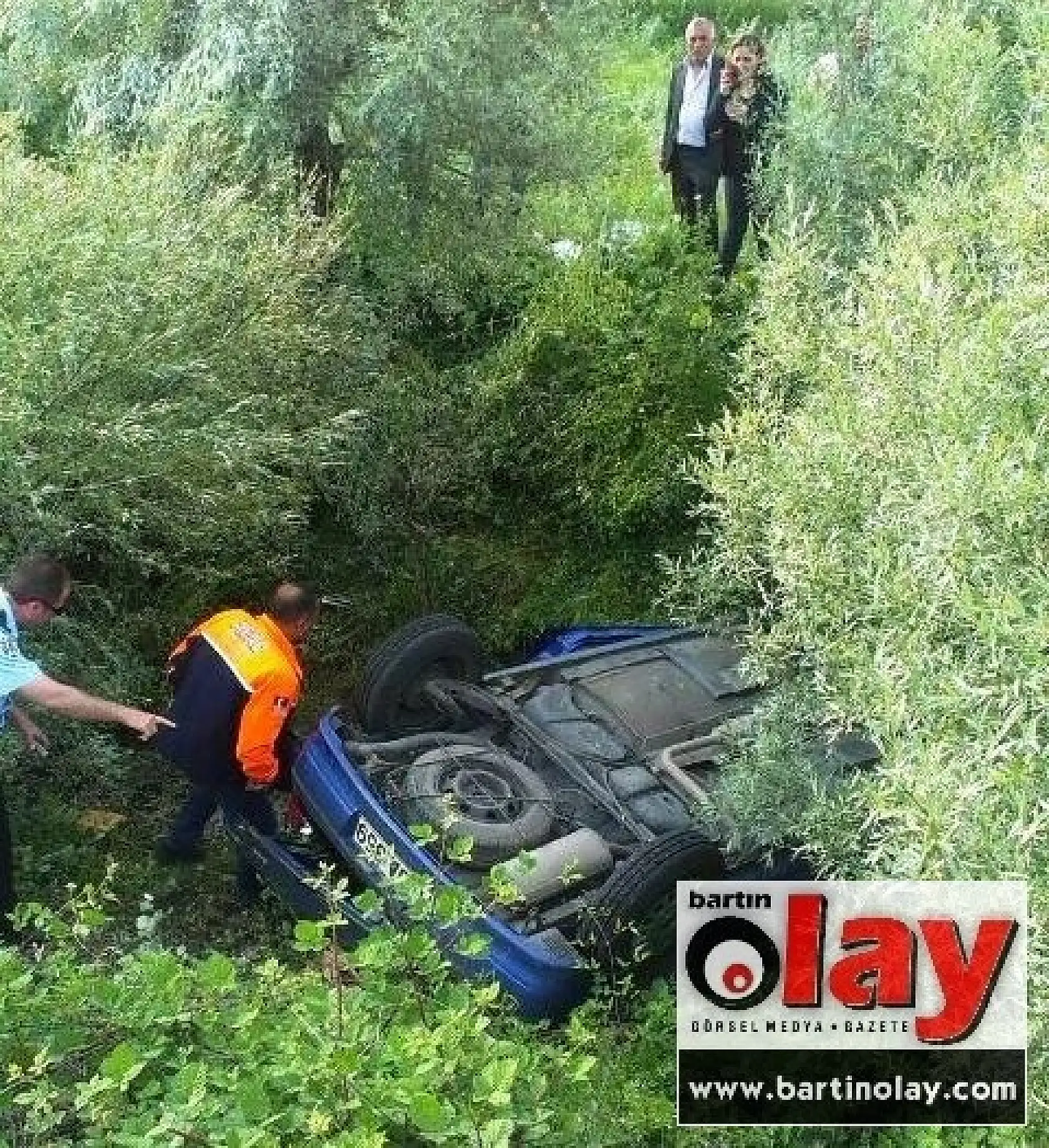 OTOMOBİL ŞARAMPOLE YUVARLANDI