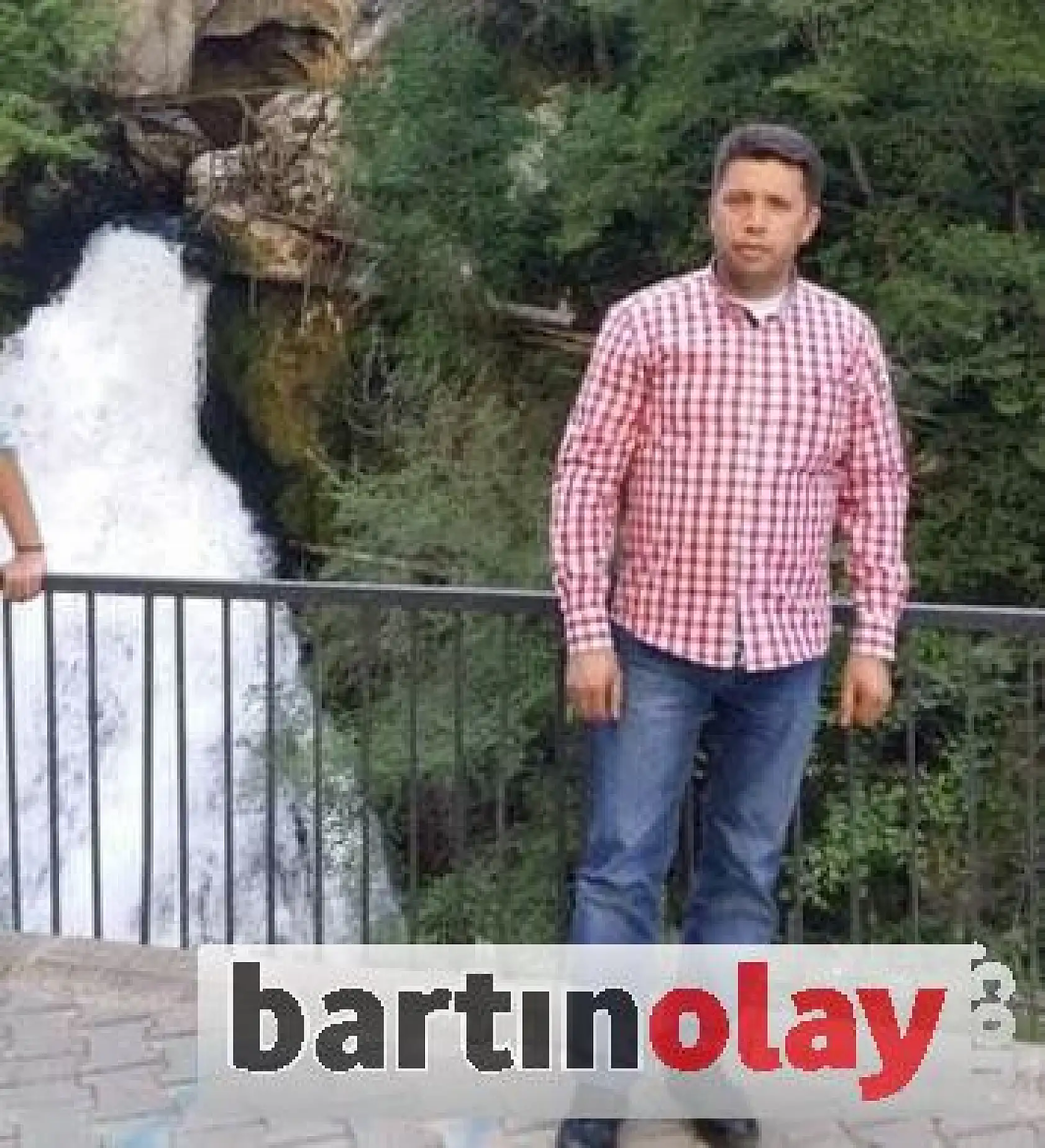 Cenaze yolunda feci kaza,1 ölü