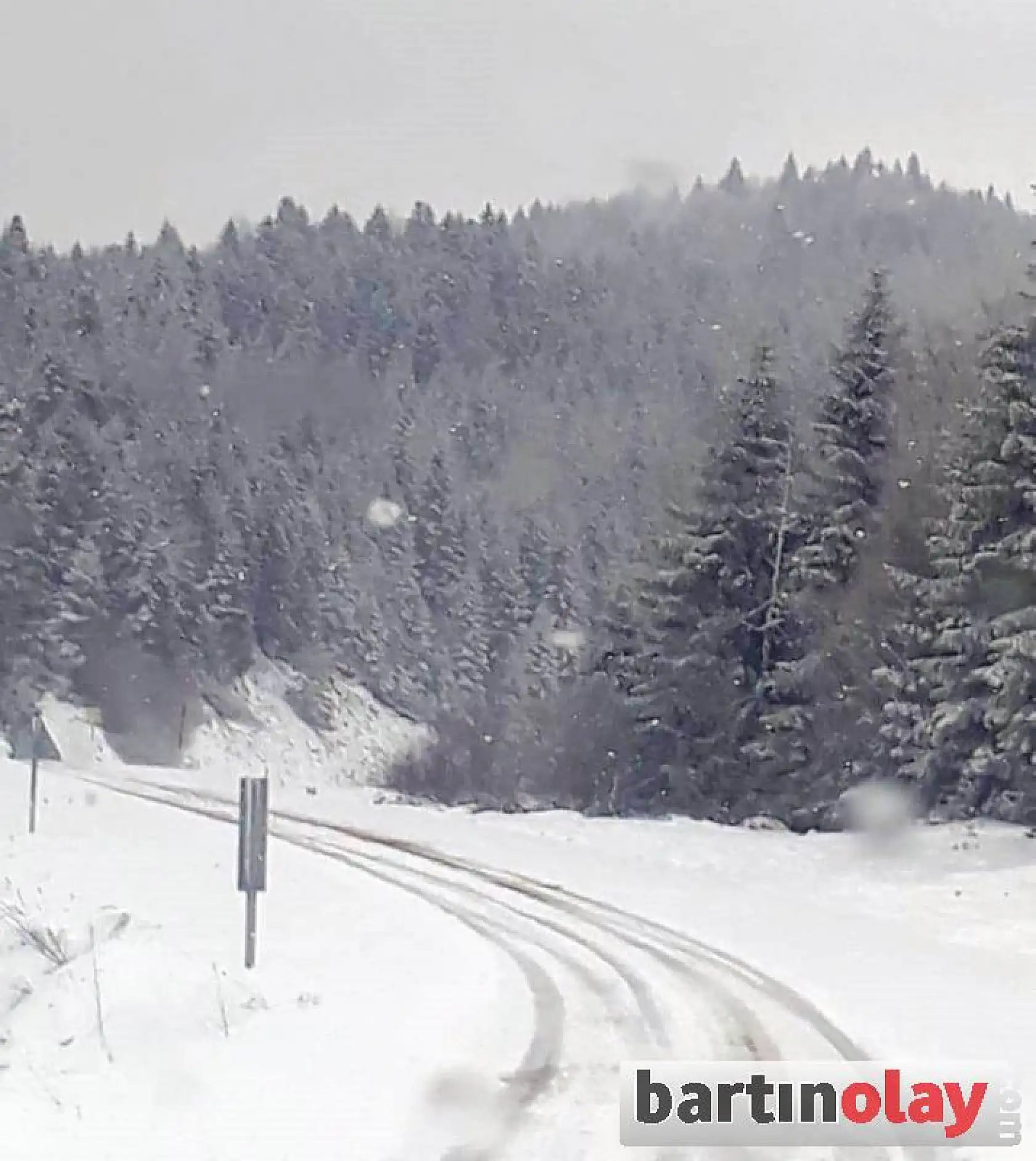 Bartın'da yüksek kesimlere kar yağdı