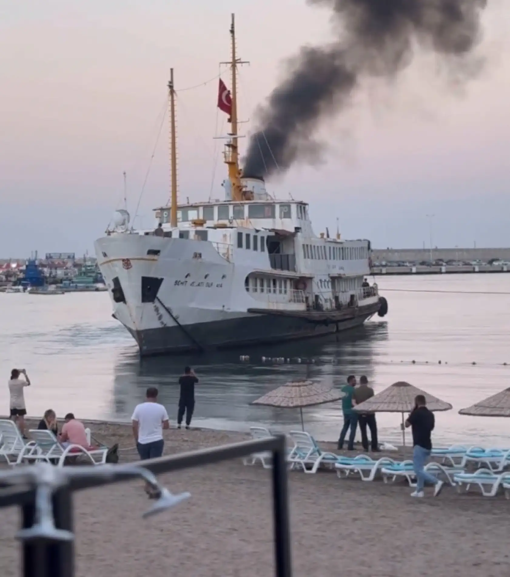 Sahildekiler büyük şaşkınlık yaşadı