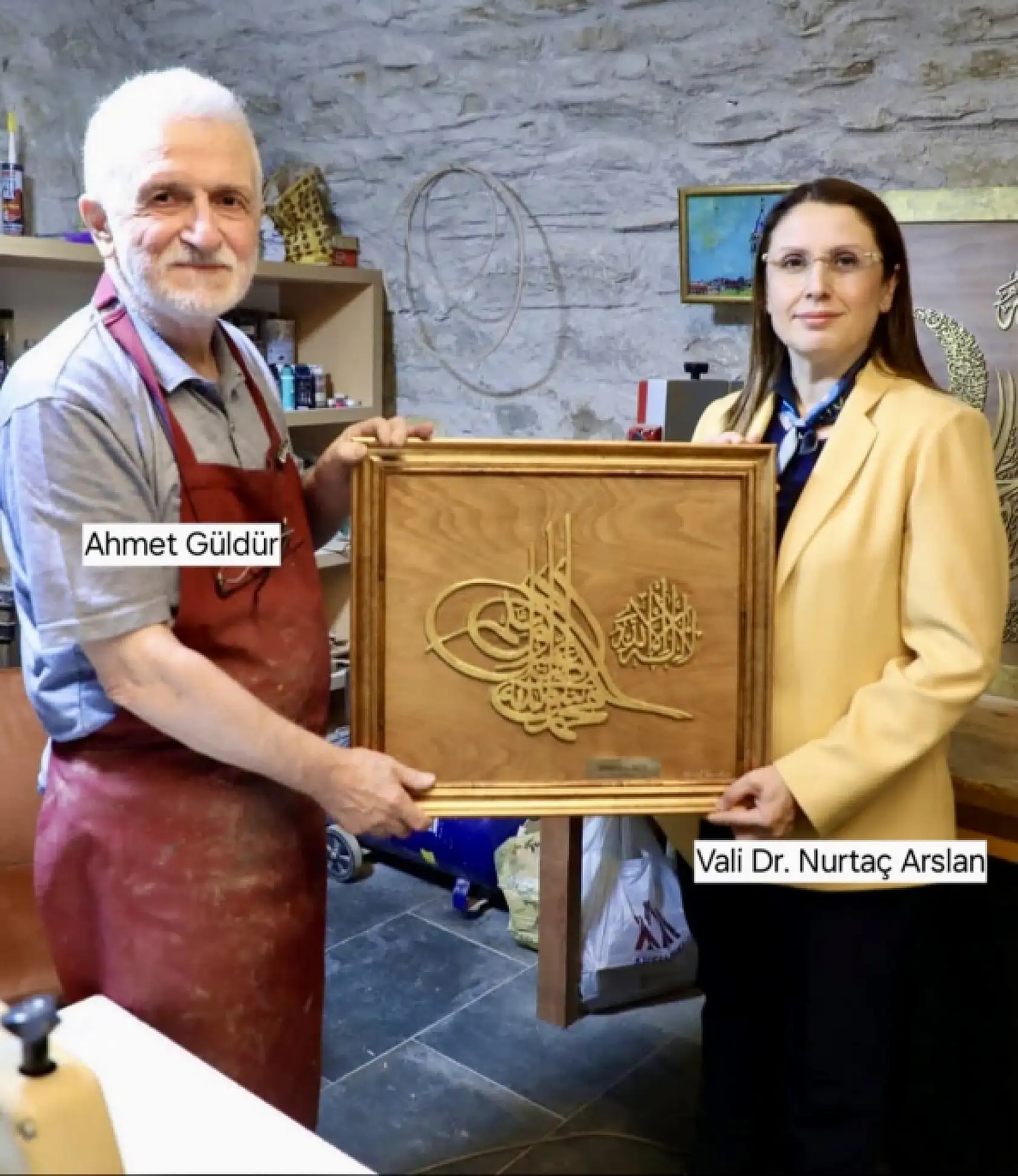 Valimiz var halkın içinde