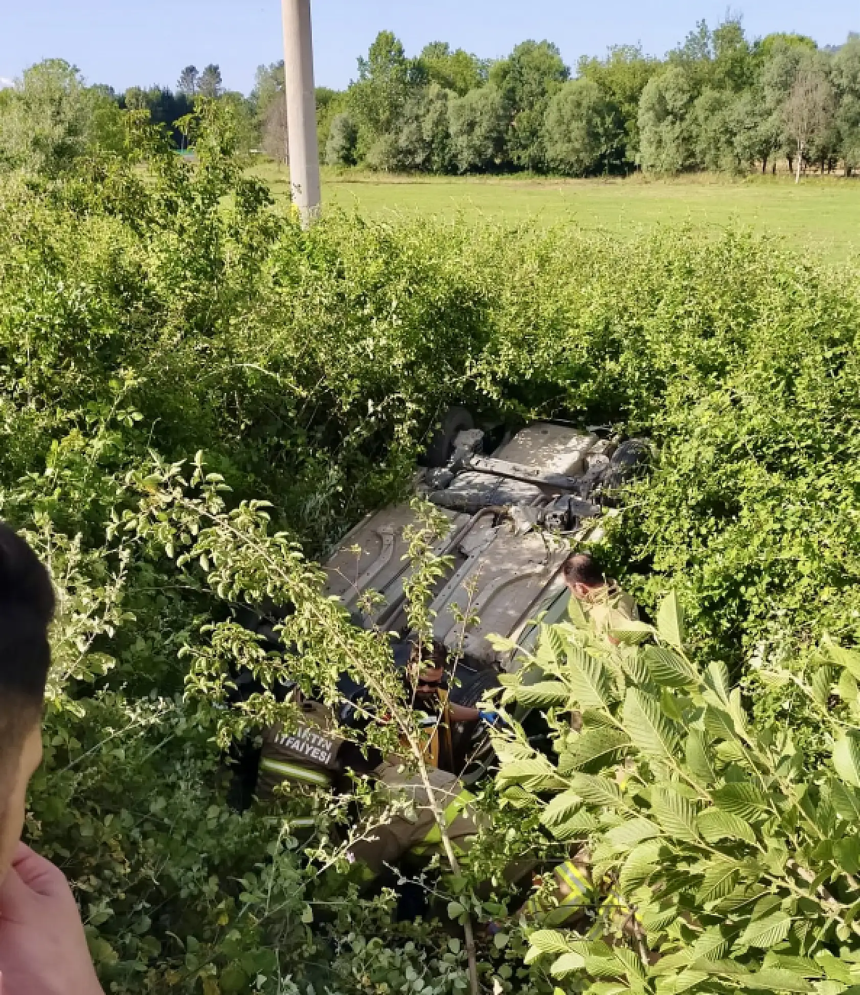 Otomobil Şarampole uçtu