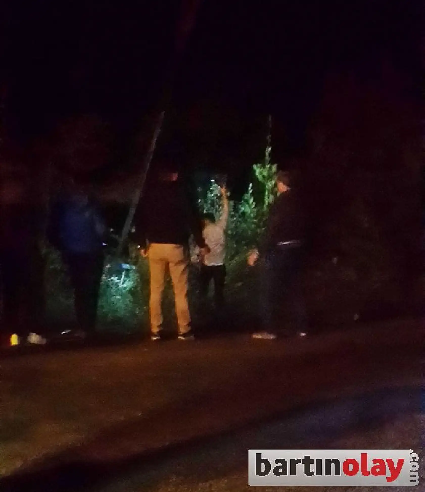 Kayan otomobil şarampole uçtu