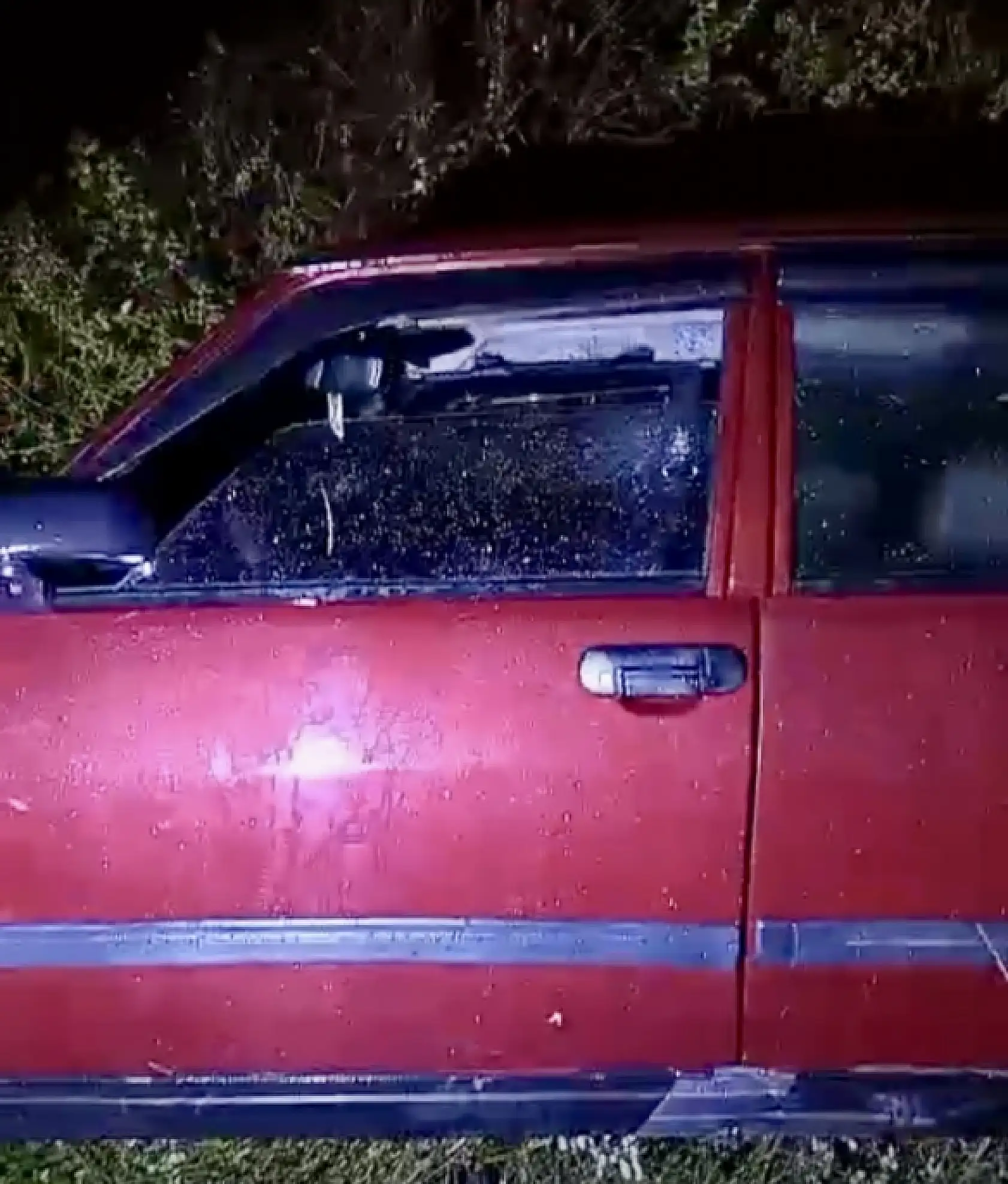 Hakimiyeti kaybedince kanala düştü