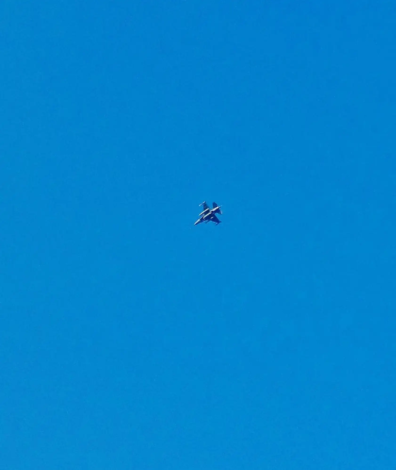 Bartın semalarında savaş uçakları