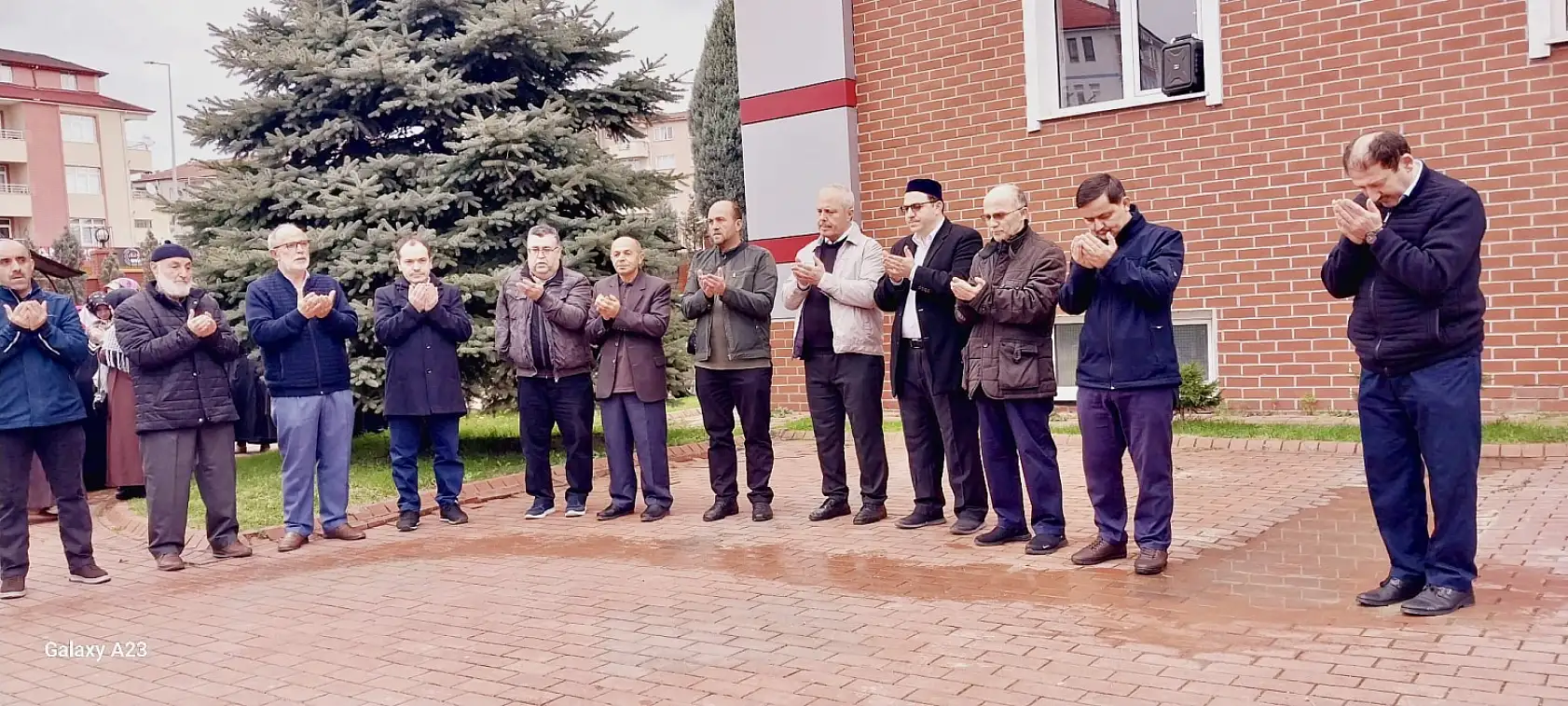 Hisar turizm ile umreye gittiler