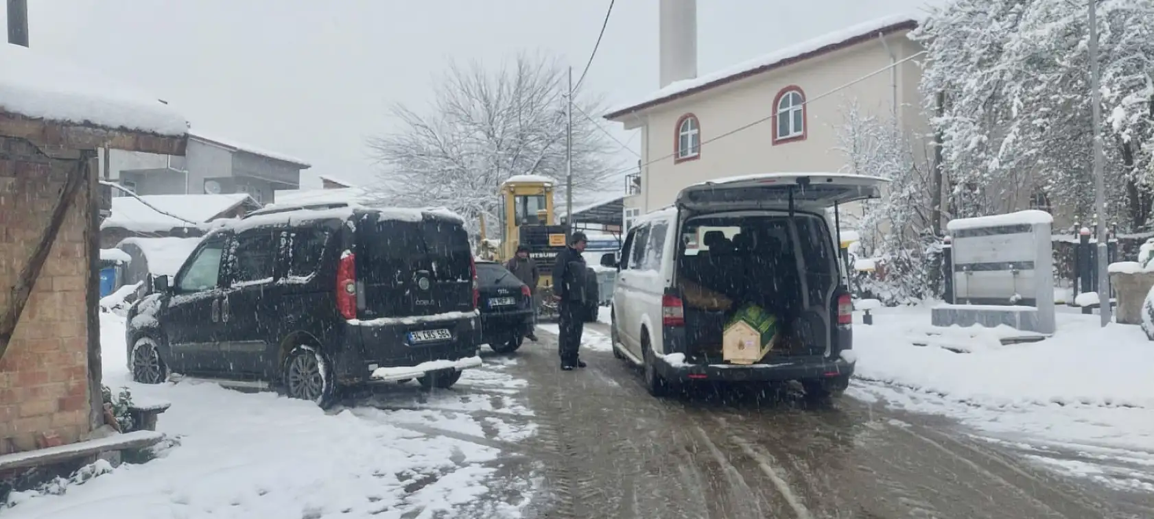 Bartın'da 19 köy yolu karda kapandı