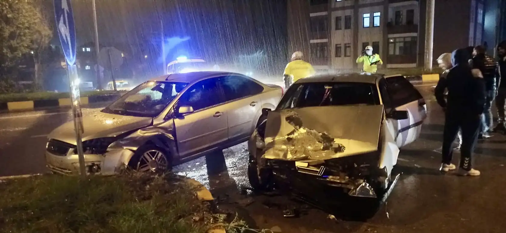 Arıt yol ayrımında yine kaza