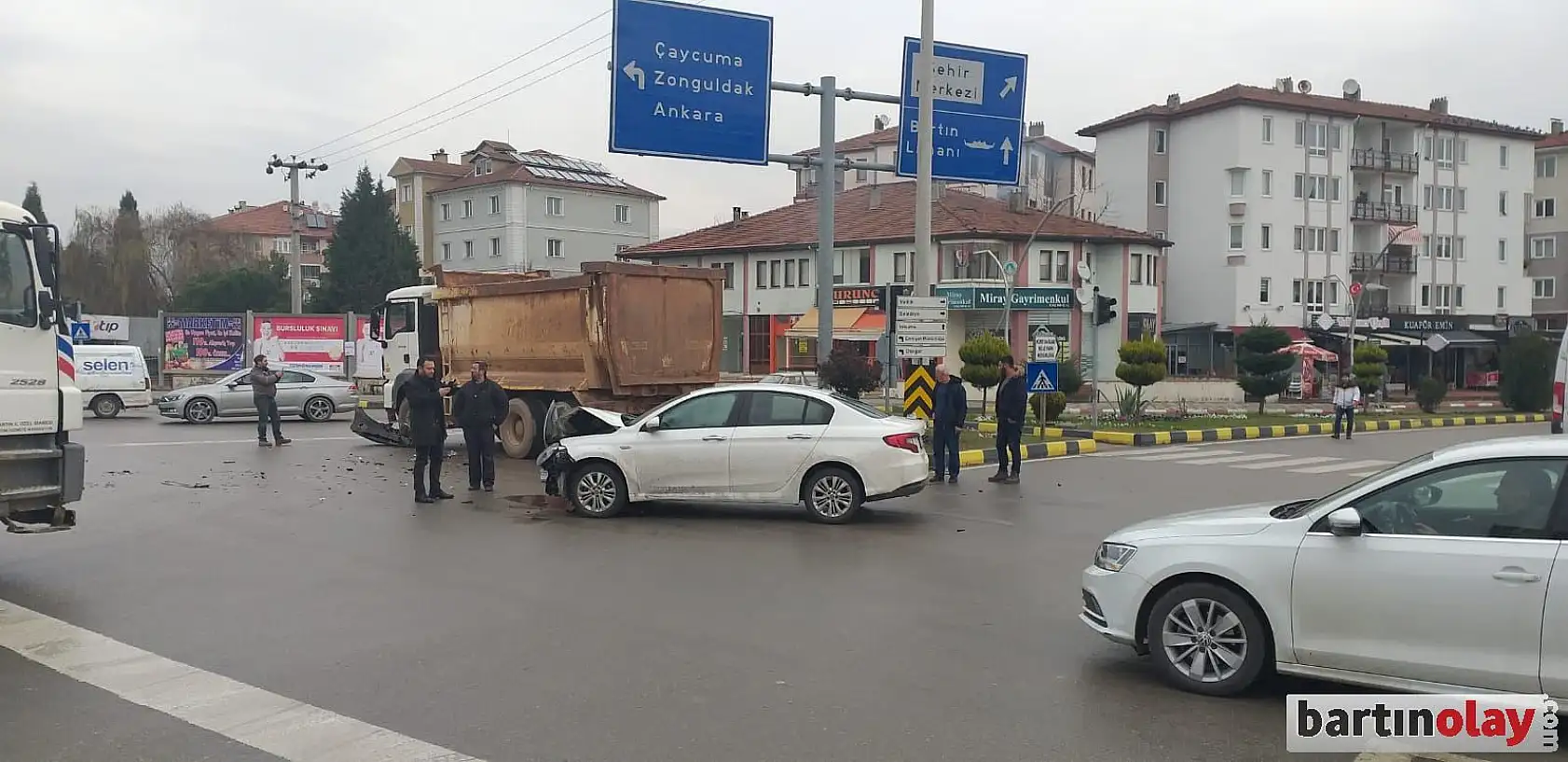 Çatmaca kavşağında çarpışma