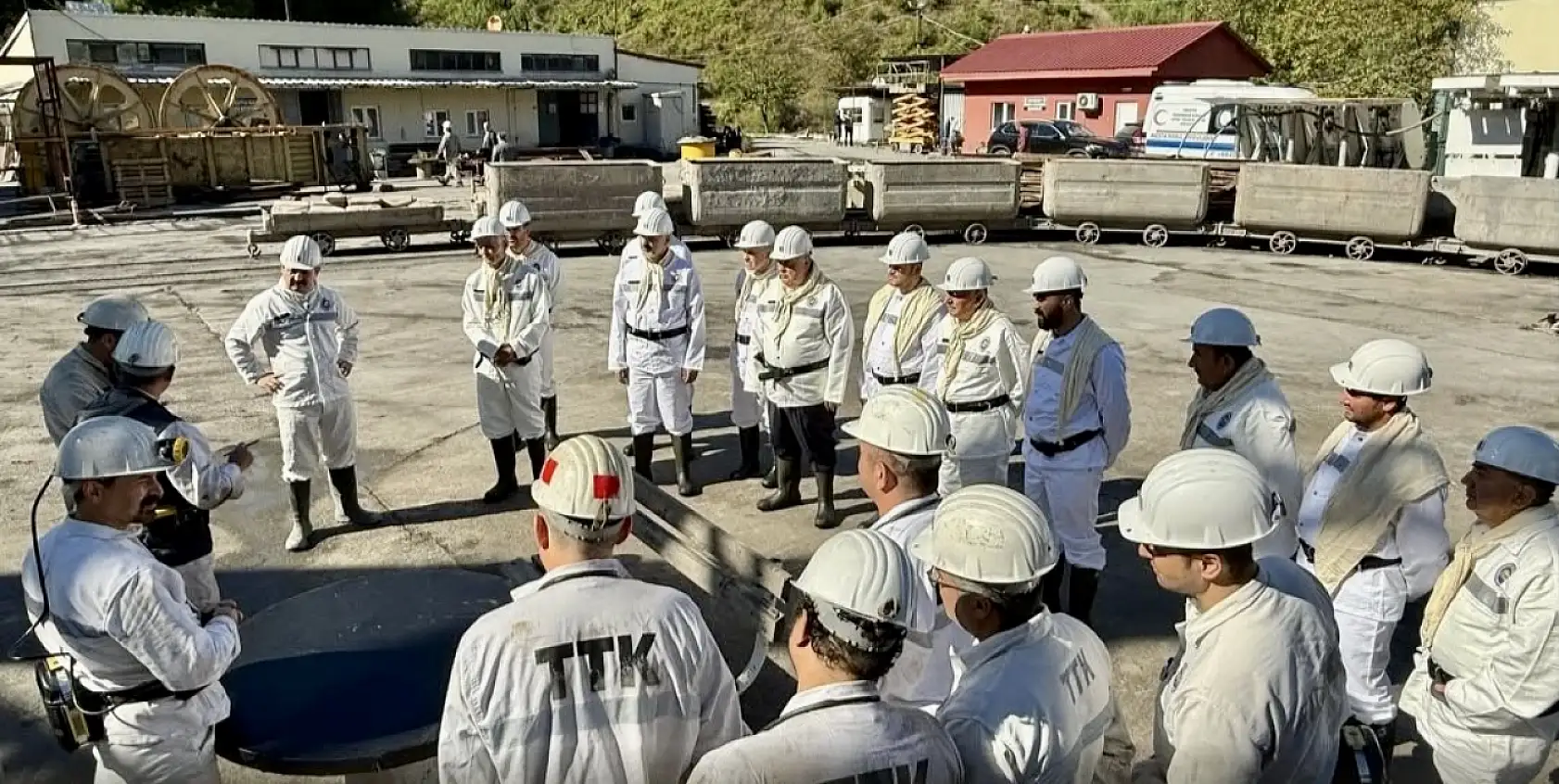 Yıllar sonra yeniden maden ocağındalar