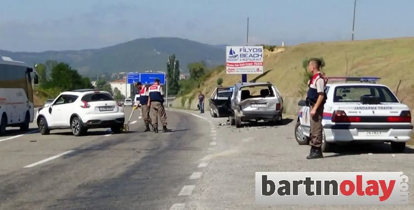 Bartın- Çaycuma yolunda kaza:5 yaralı