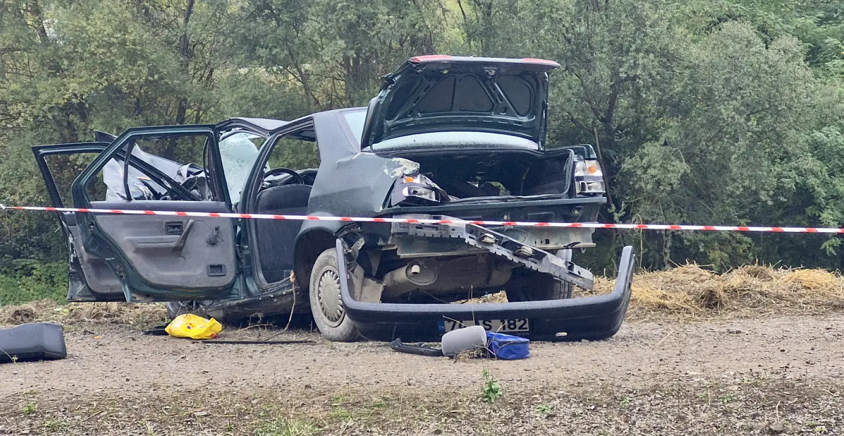 Gözyaşlarıyla toprağa verildiler