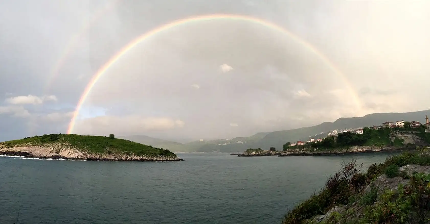 Amasra'da Eşsiz Gökkuşağı Manzarası