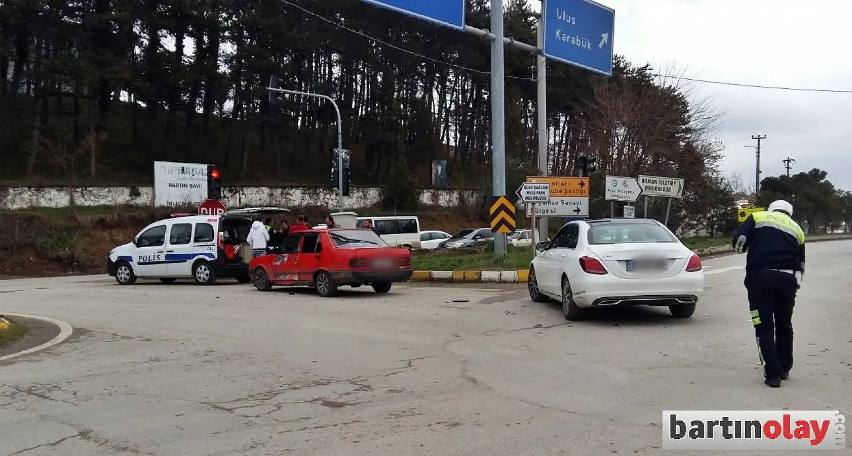 Hastane kavşağında kaza