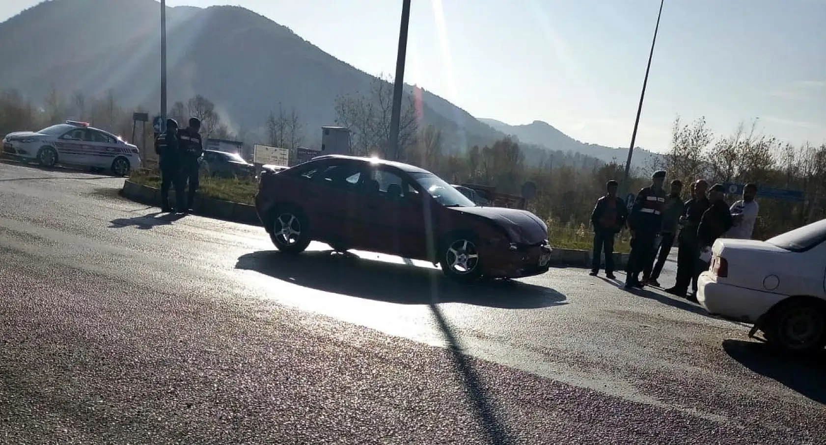 Bu kavşakta kazalar bitmiyor