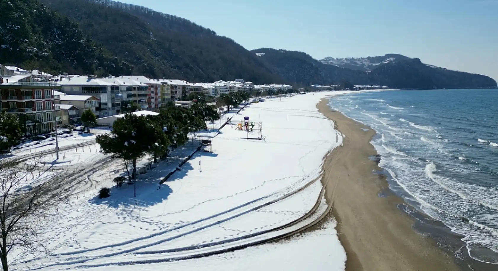 Yazın ayrı kışın ayrı güzel