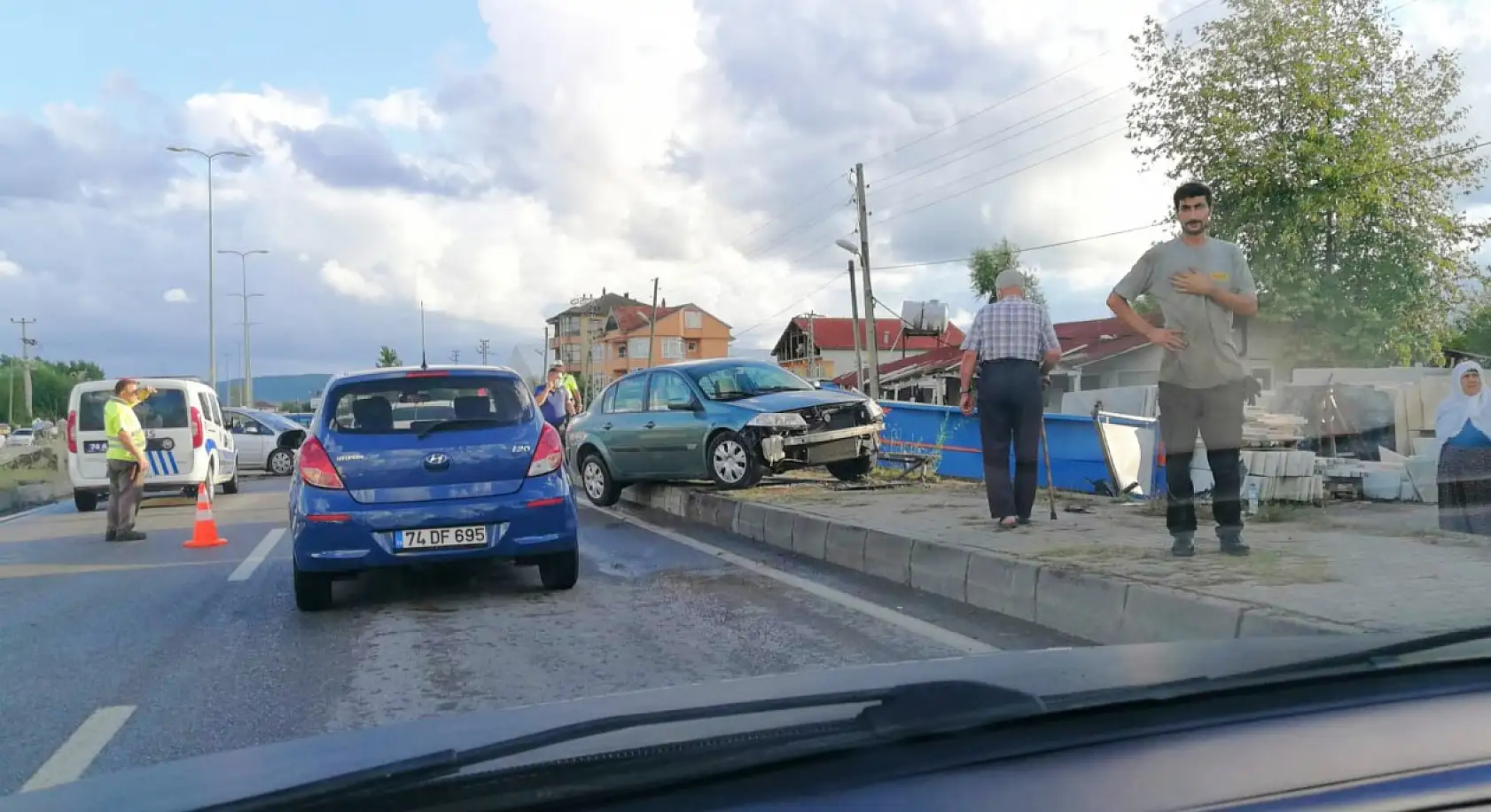 Terminal yolunda iki şerit karıştı