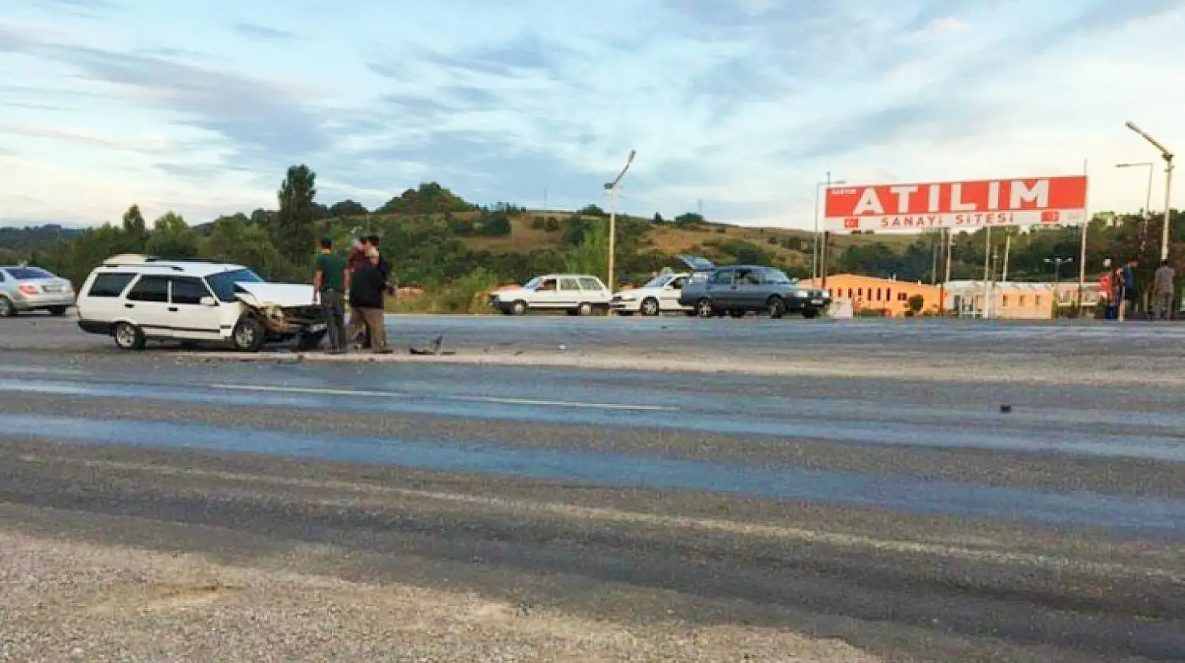 Atılım sanayi sitesi önünde kaza