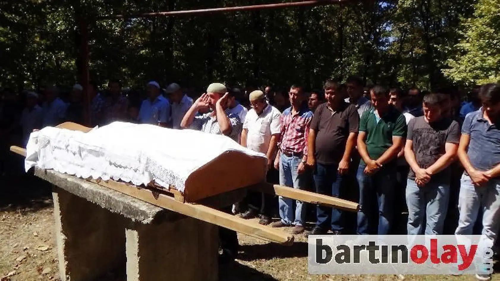 Küçük Resul, gözyaşları ile defnedildi