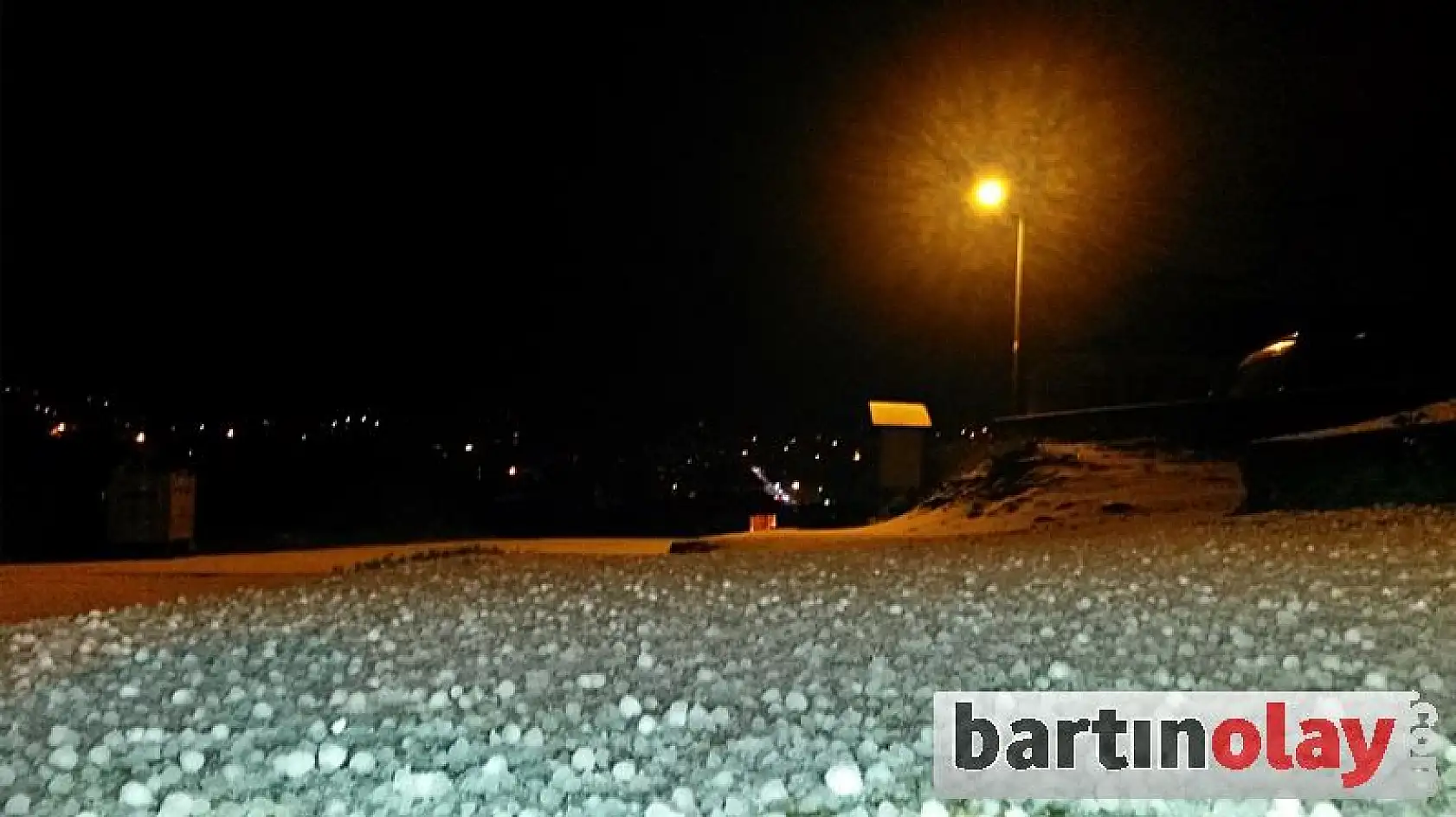 Fındık büyüklüğünde dolu yağdı