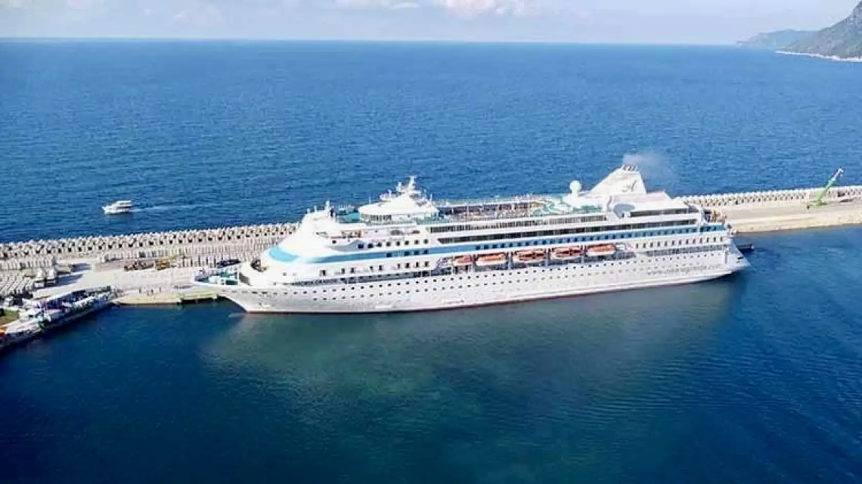 Rus turist akını devam ediyor