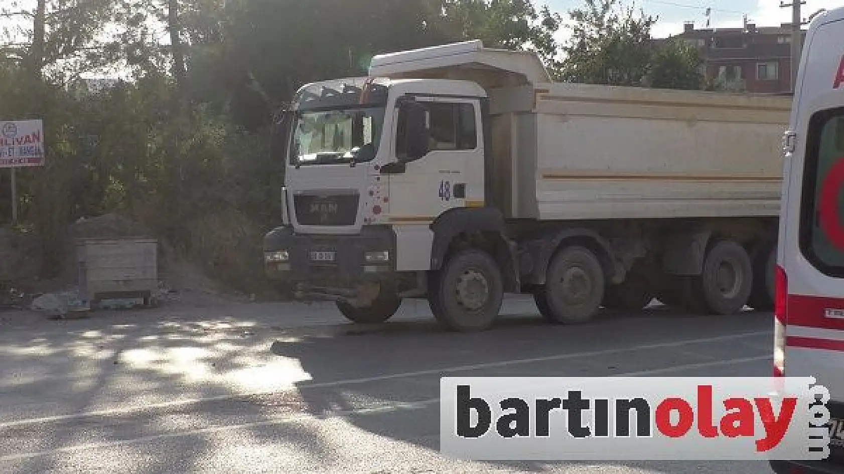 Bartın'da Kamyon İle Jip Çarpıştı