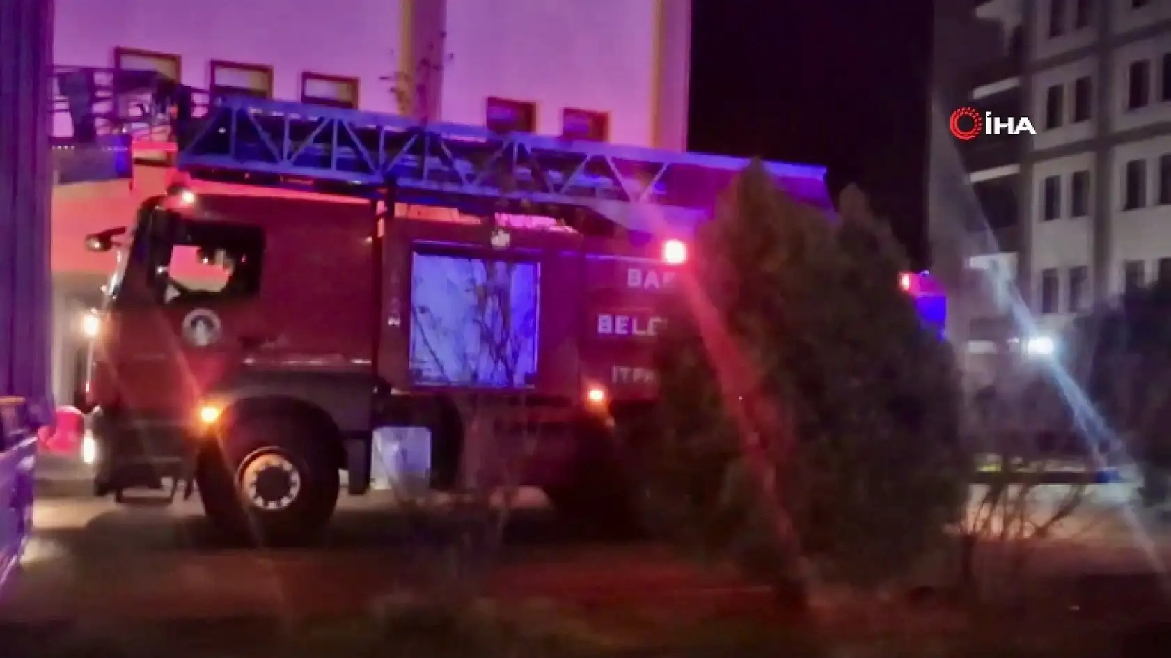 Genç Kız Ekipleri Harekete Geçirdi