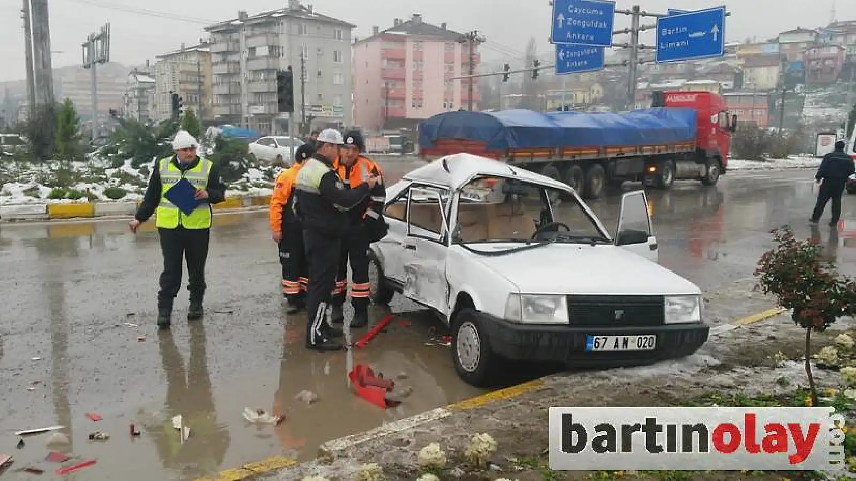 Çatmaca kavşağında feci kaza