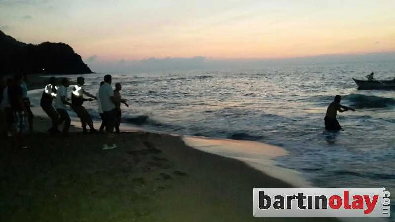 BARTIN'DA BİR KİŞİ DENİZDE KAYBOLDU