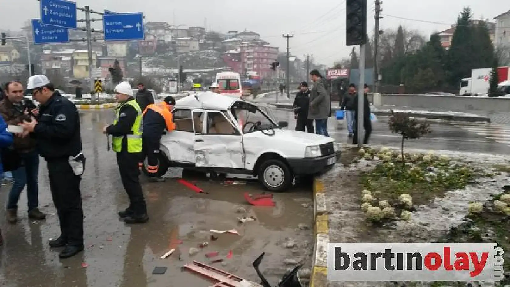 Çatmaca kavşağında feci kaza