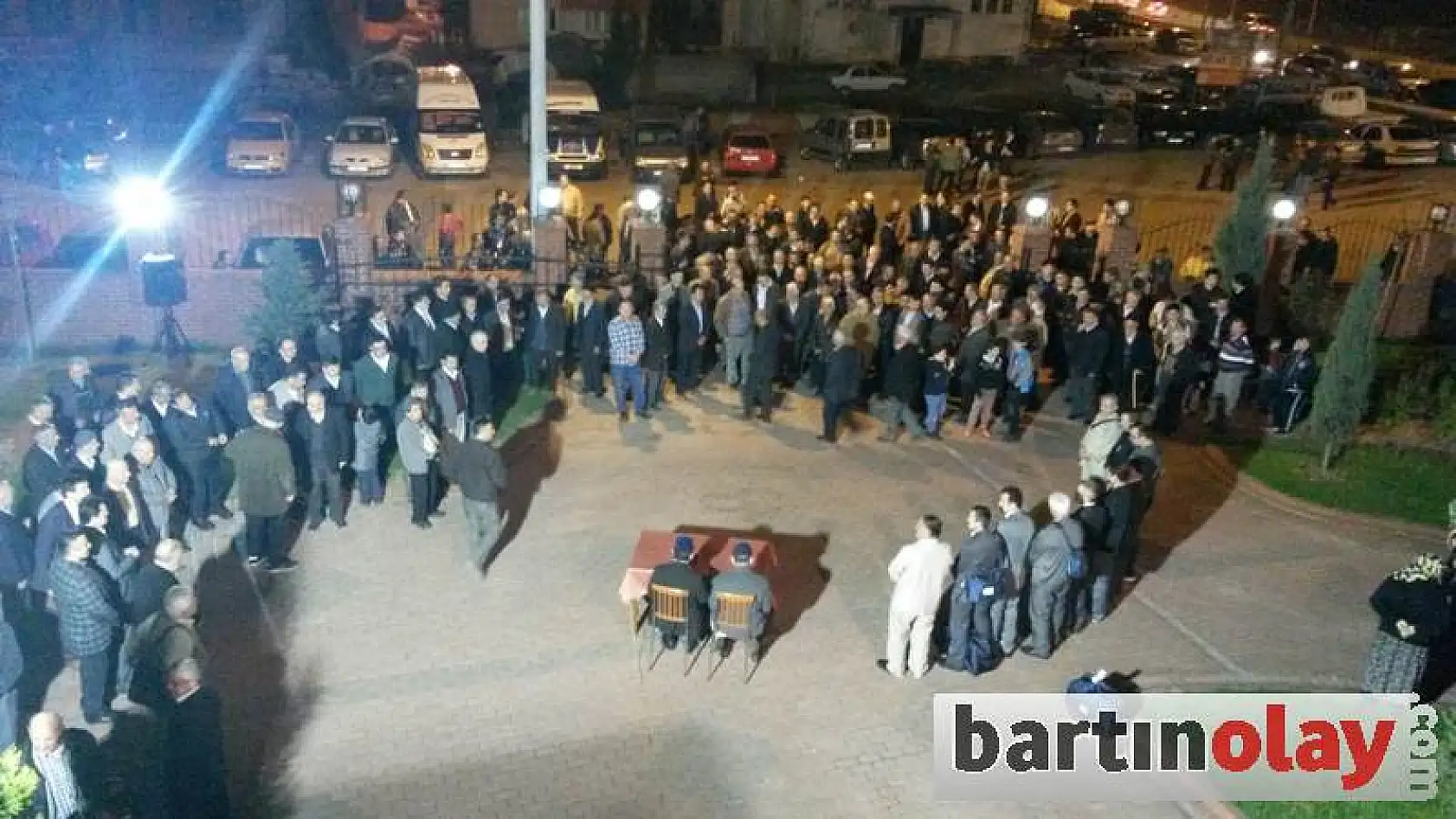 Umre Yolcuları Dualarla Uğurlandı