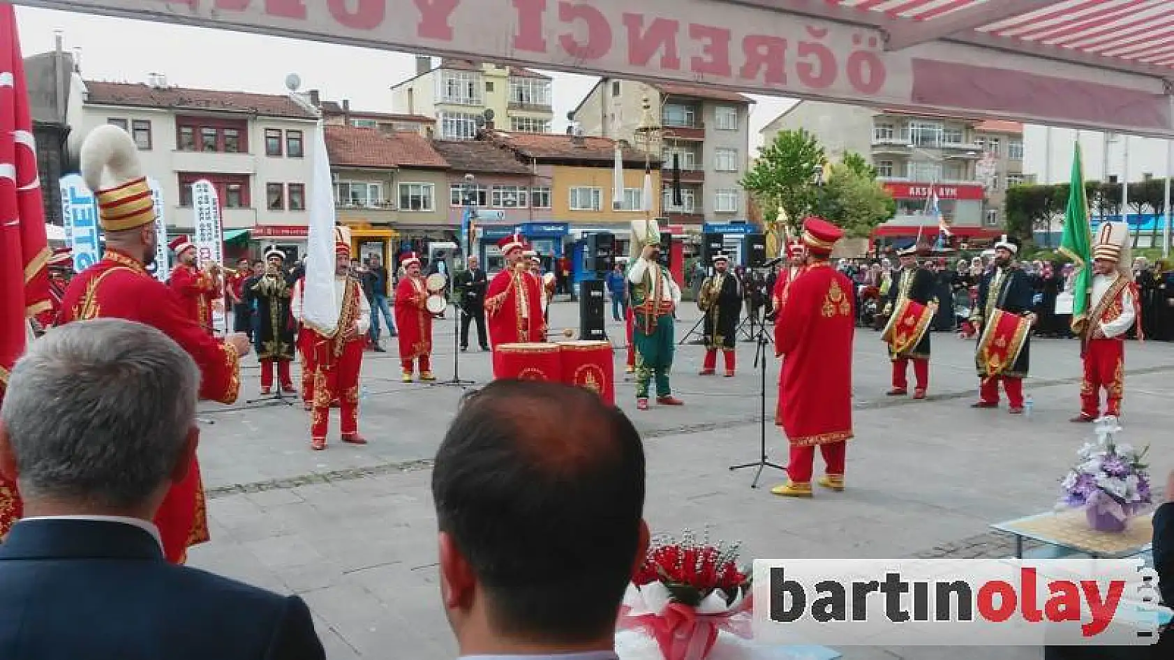 Hayır Çarşısına Görkemli Açılış