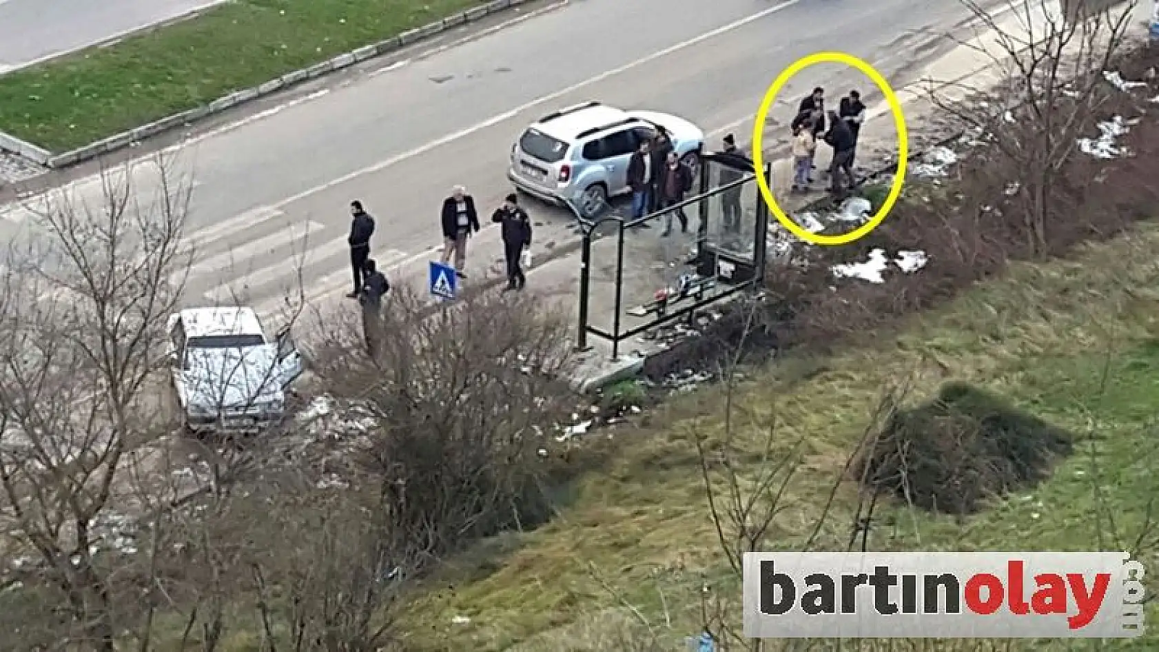 Ehliyetsiz Alkollü Sürücü Kaldırıma Çıktı