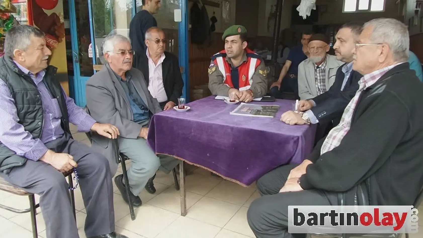 Jandarma köylüleri uyarıyor