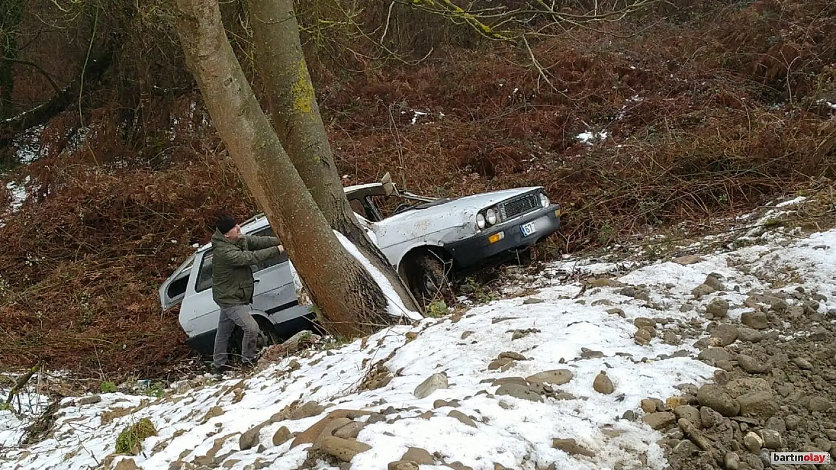 Takla atarak uçuruma yuvarlandı